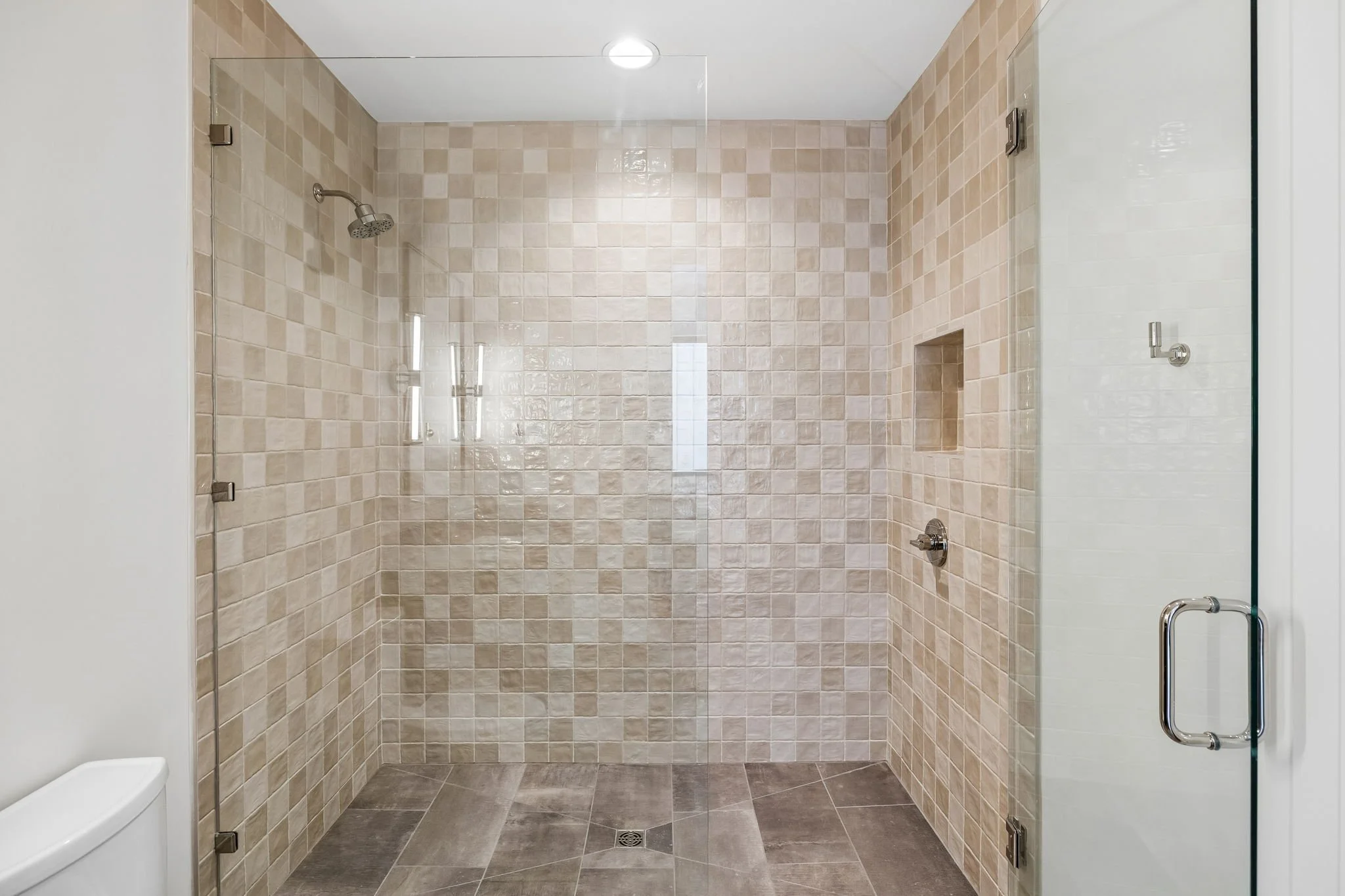 41-3137 Long Blvd Unit B - 041.JPG