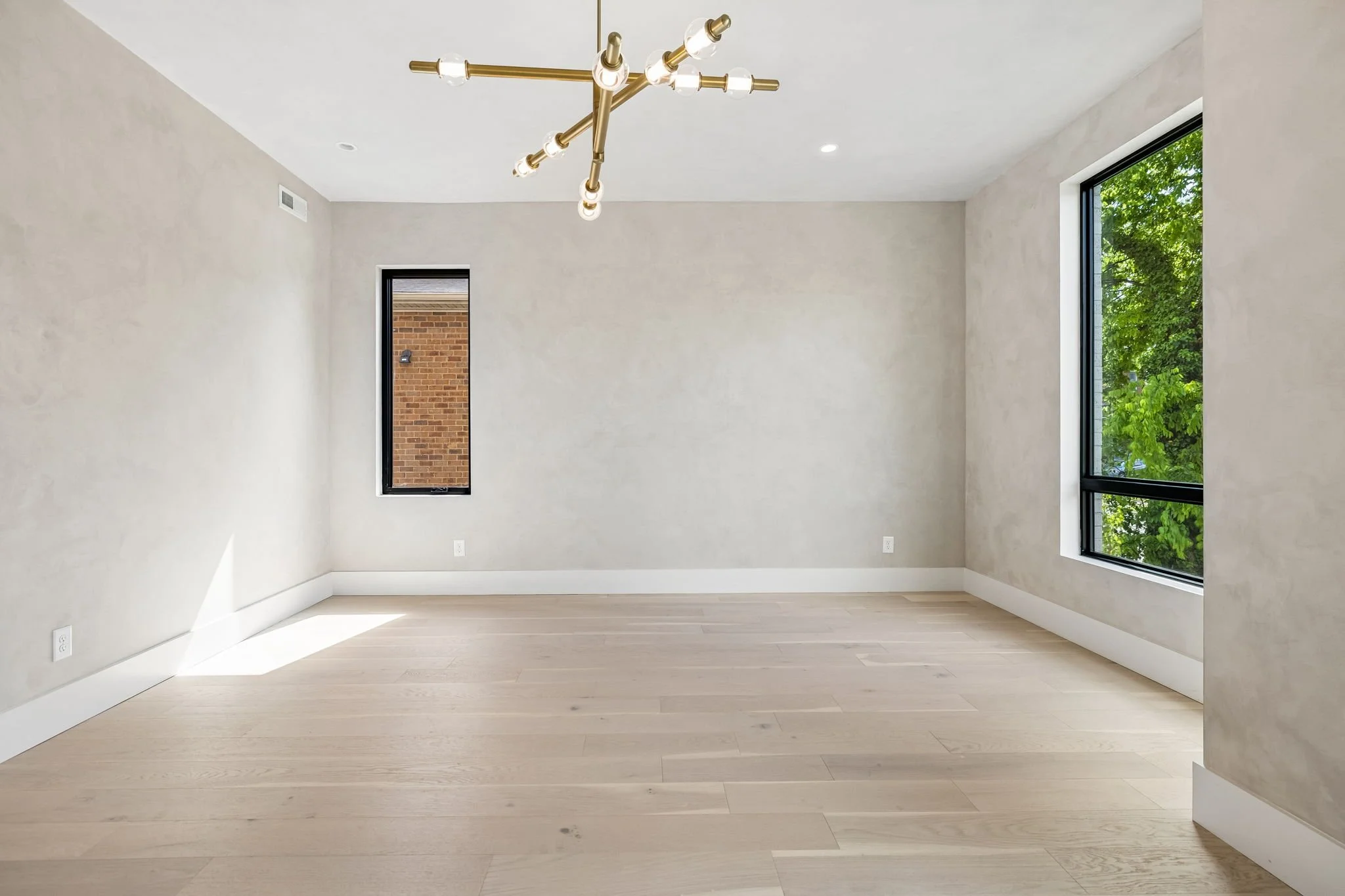 43-3137 Long Blvd Unit B - 043.JPG