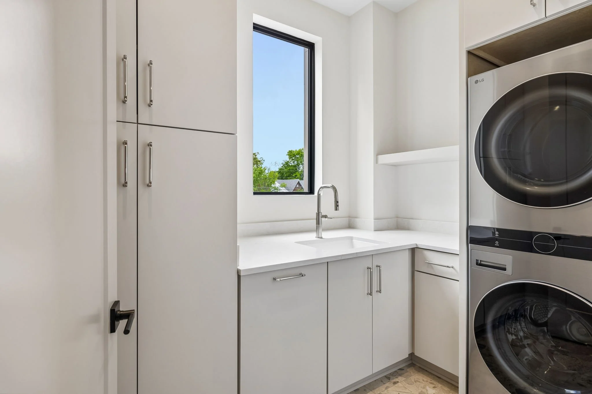 49-3137 Long Blvd Unit B - 049.JPG