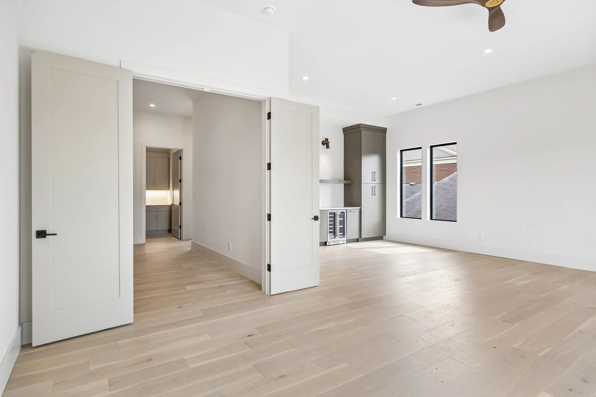 52-3137 Long Blvd Unit B - 052.JPG