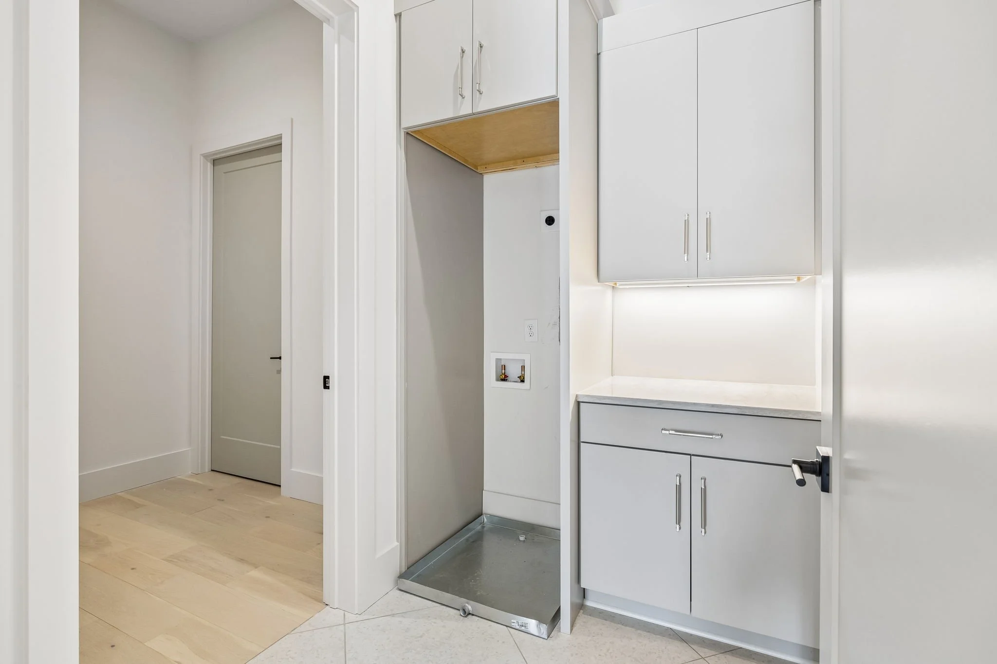 57-3137 Long Blvd Unit B - 057.JPG