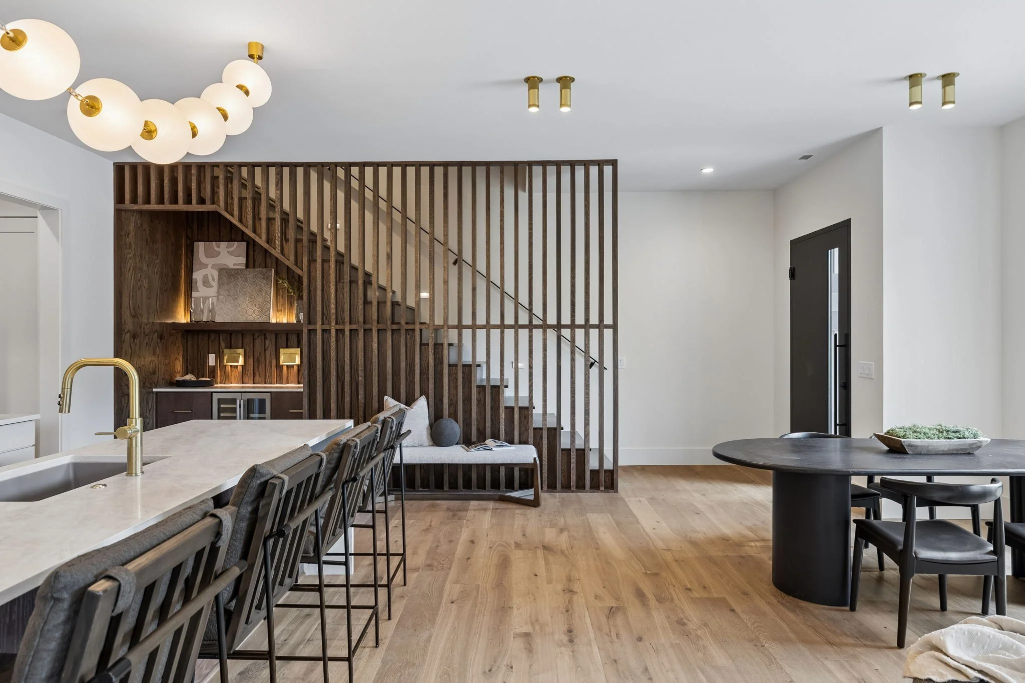 25-3137 Long Blvd Unit A - 025.jpg