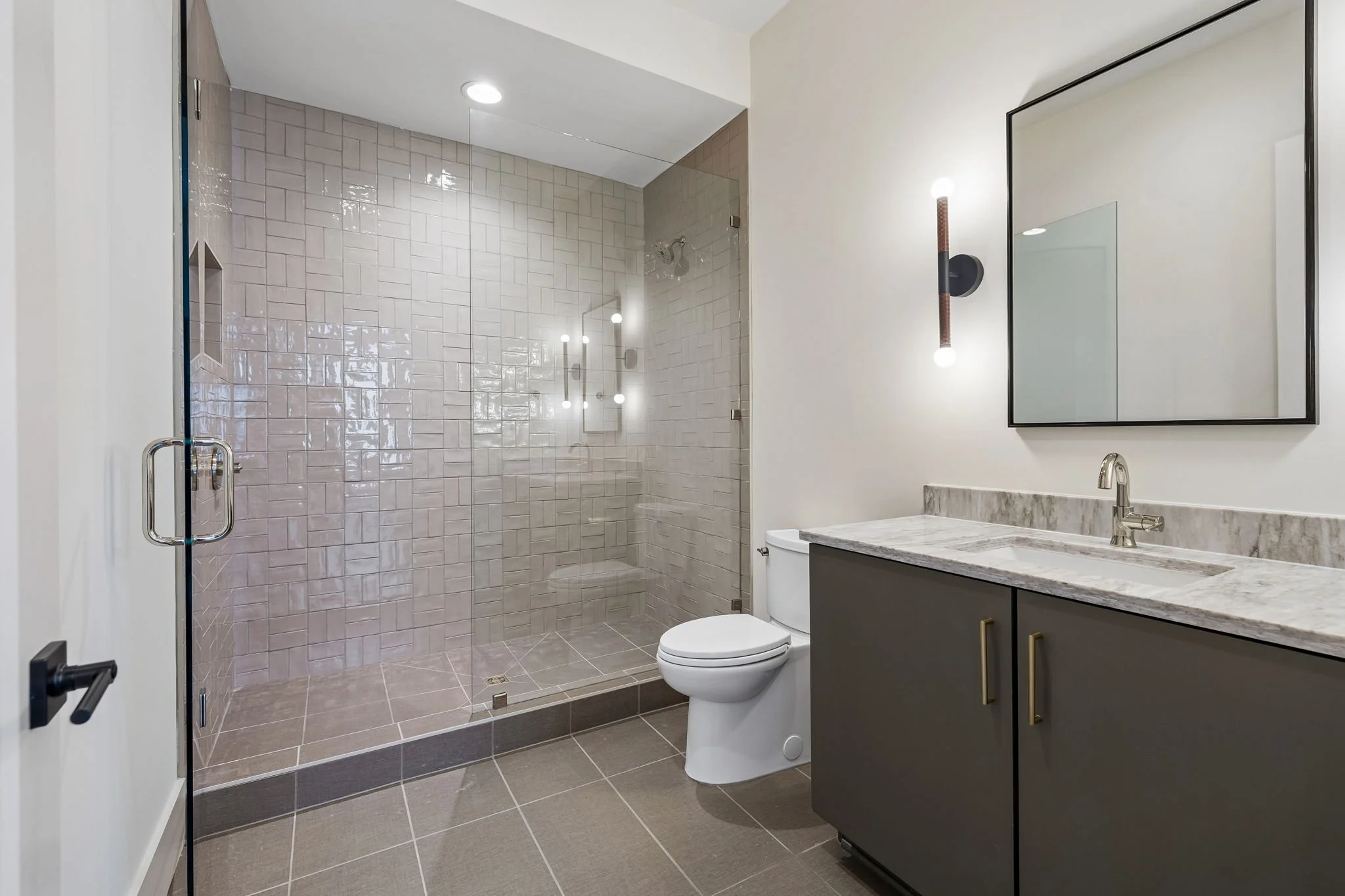 62-3137 Long Blvd Unit A - 062.jpg