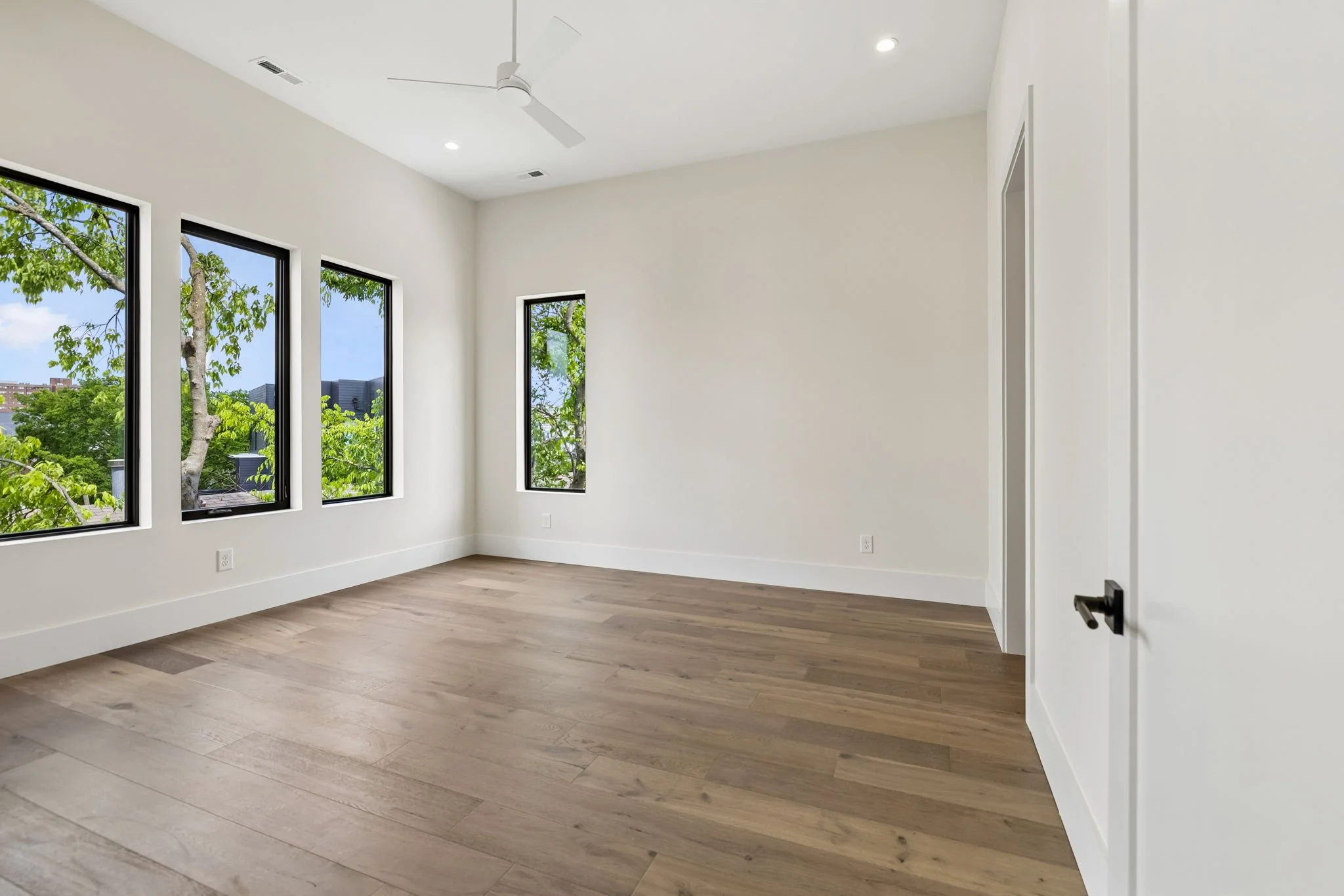 71-3137 Long Blvd Unit A - 071.jpg