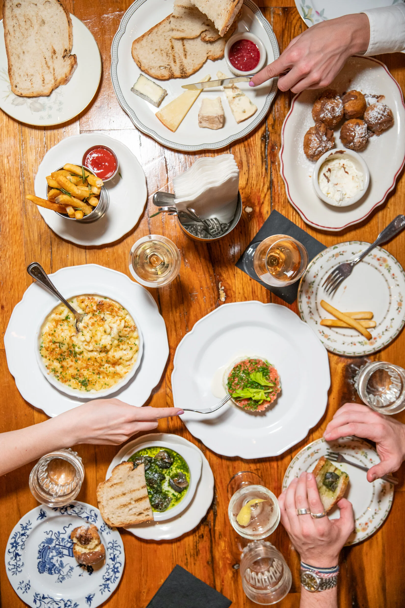 Live Music Happy Hour At Le Song Chelsea Market