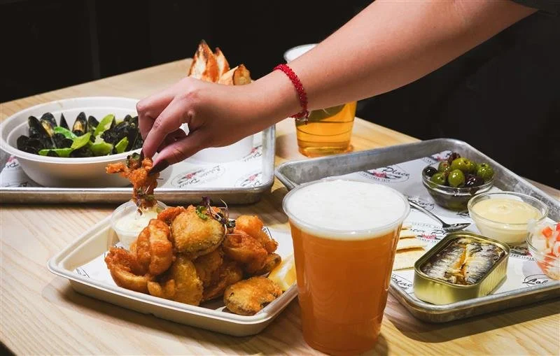 Lobster Place: Feast of Seven Fishes &amp; Seven Beers Dinner