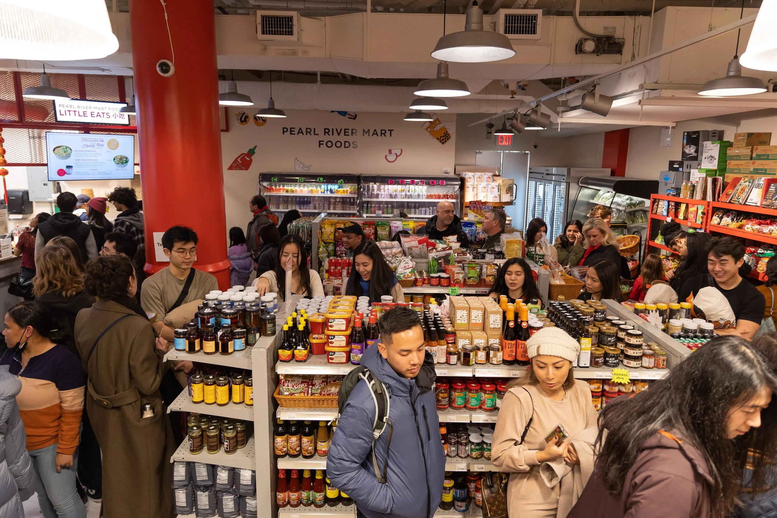 crowded PRMF 230128-Pearl-River-157.JPG