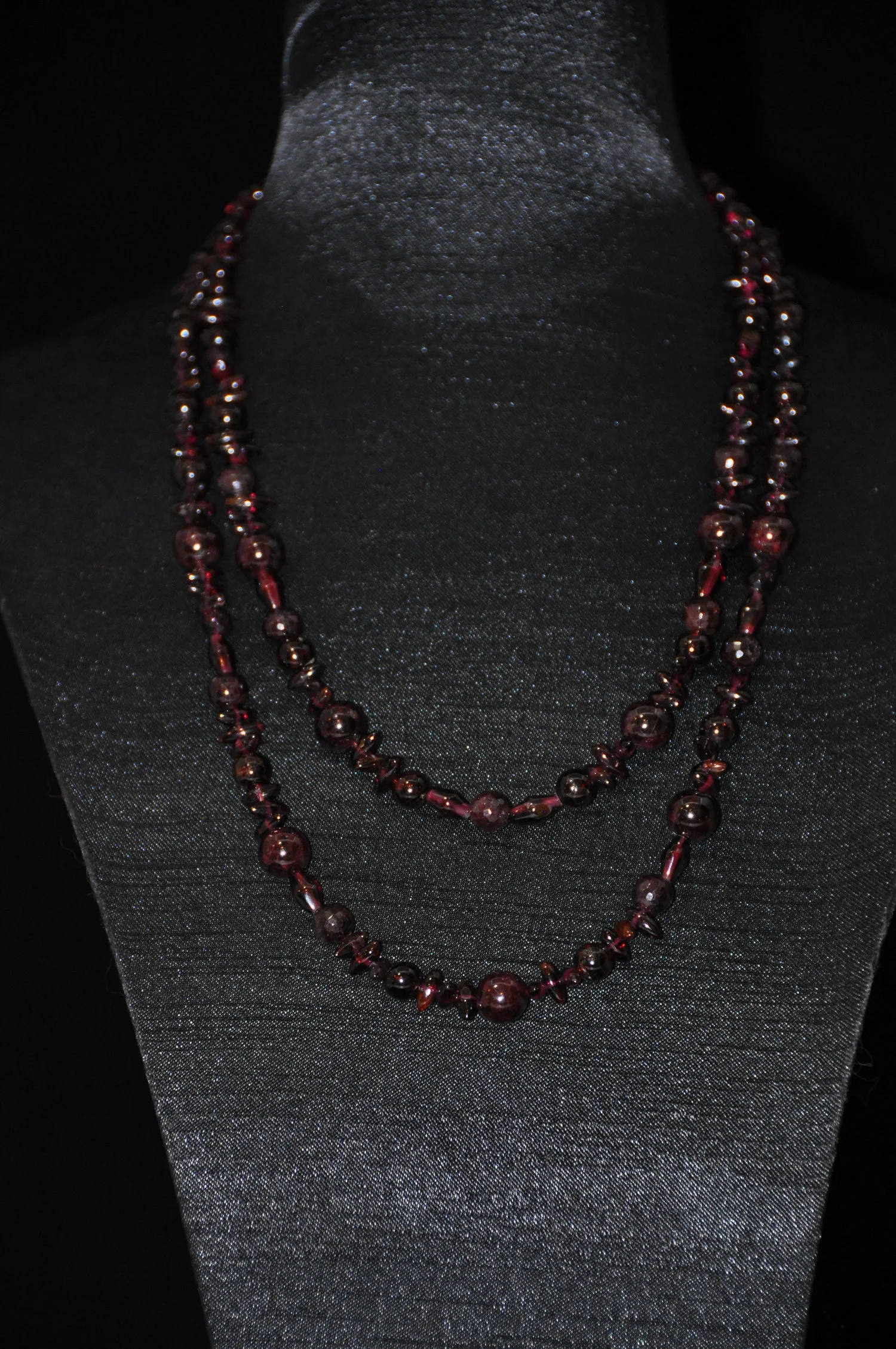 18%22 Garnet 2 Strand.jpeg