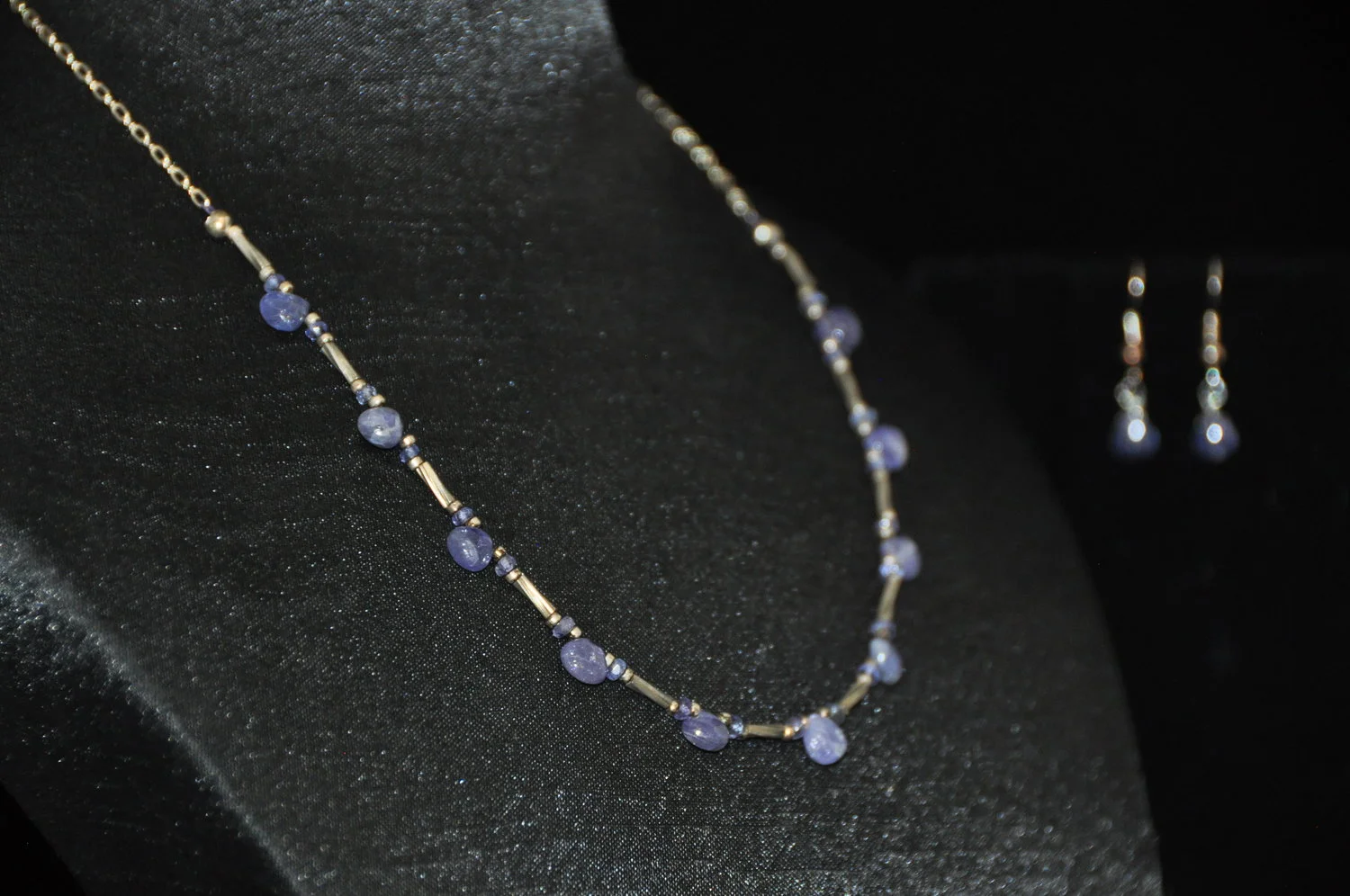 Tanzanite.jpg