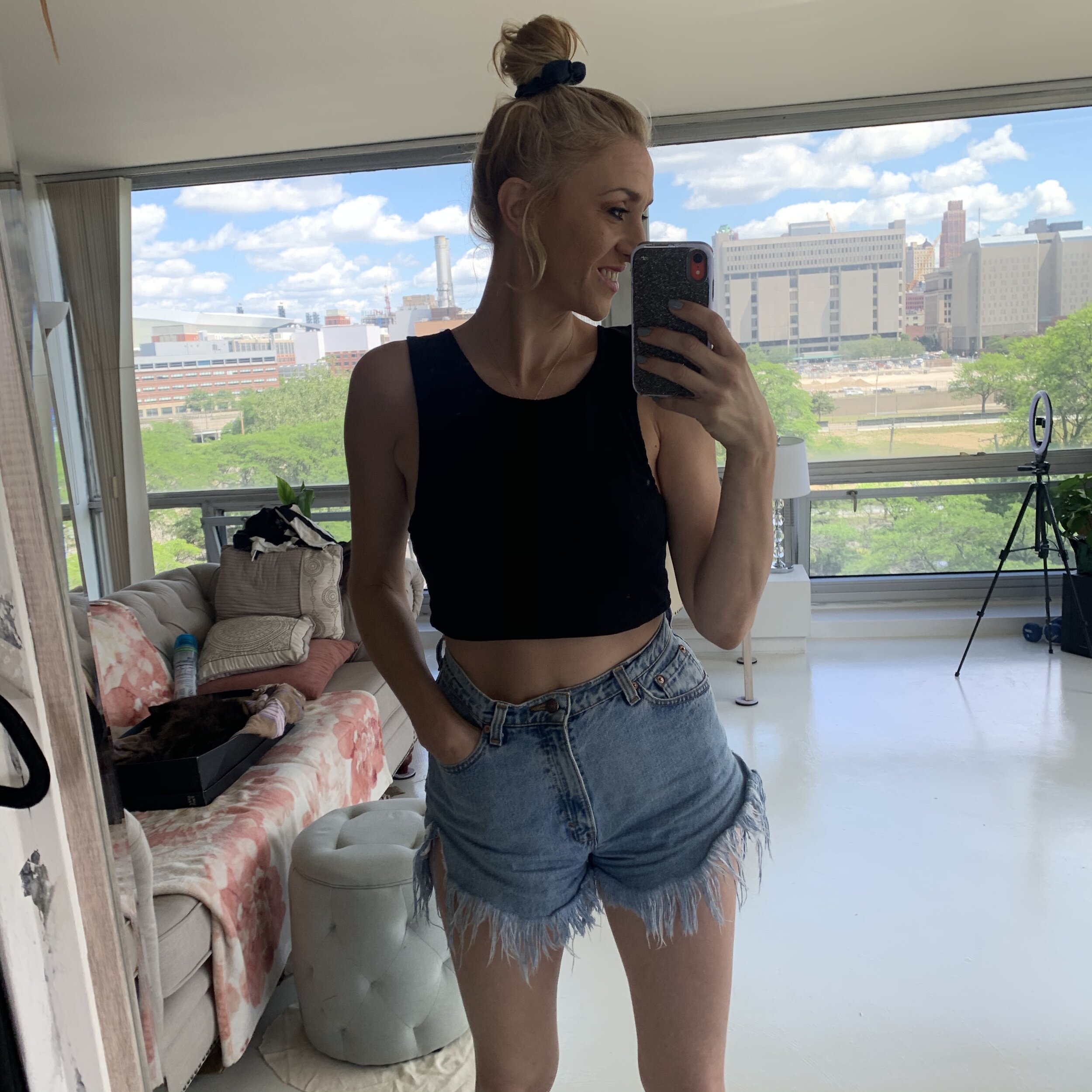 FC9EE2D7-96A0-483E-8695-B61AB02A74FE