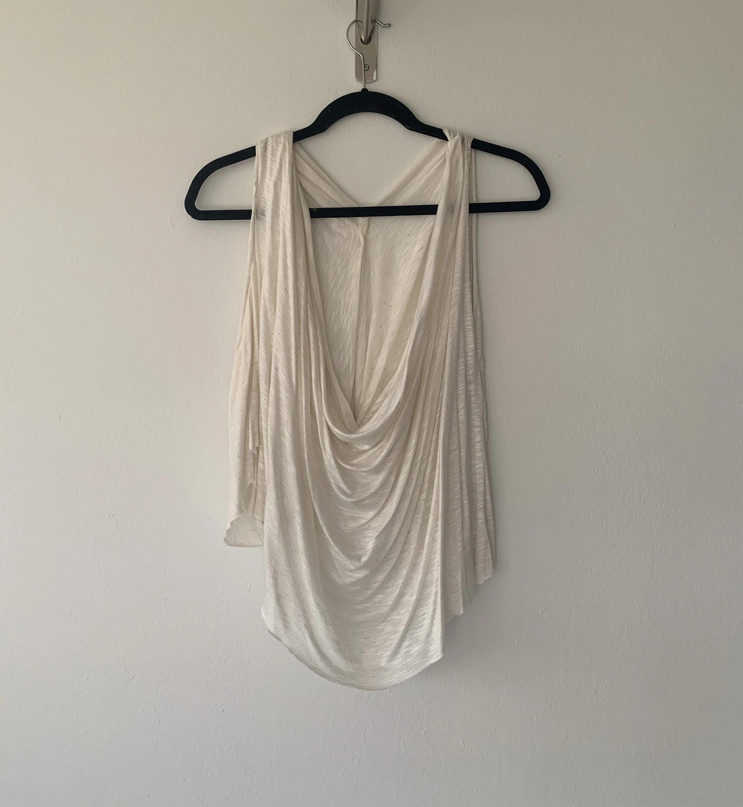 9044C93D-8CD5-4195-B655-F95207776567