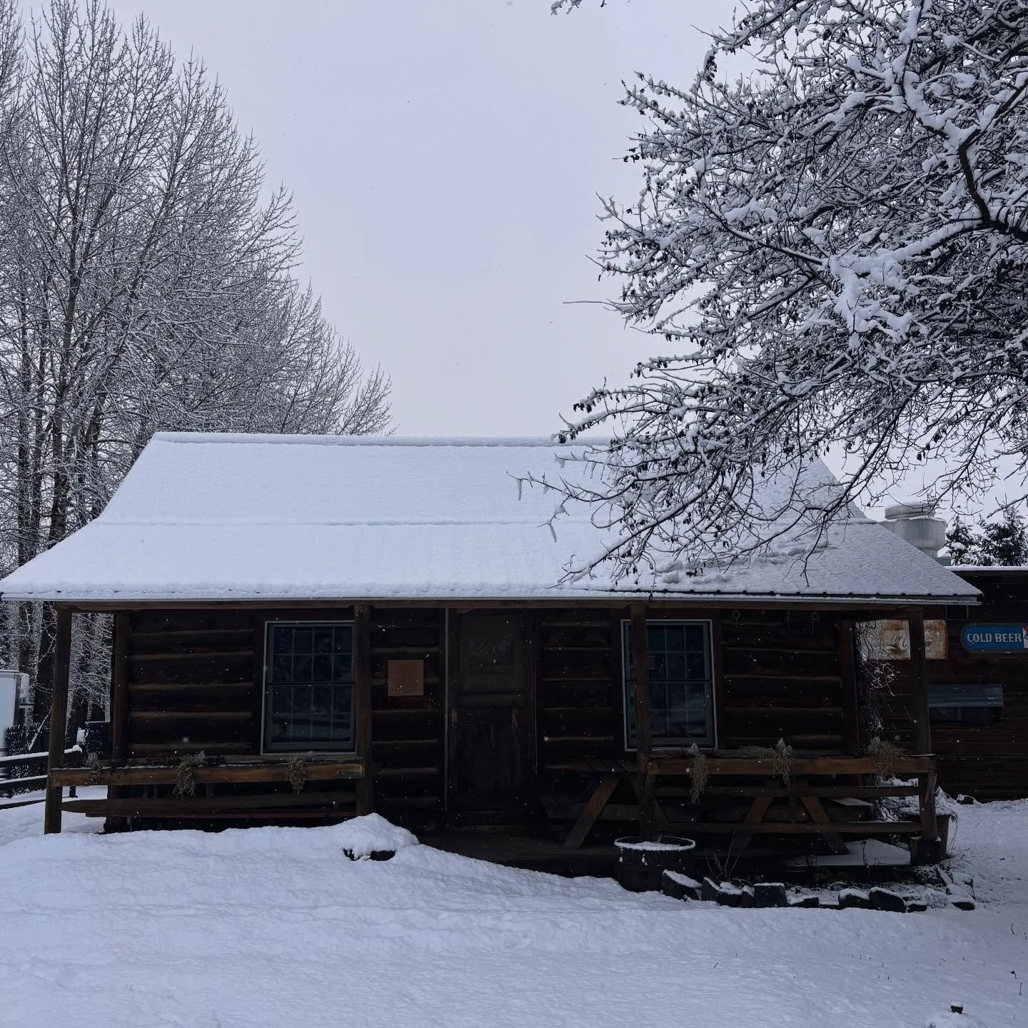 Happy holidays everyone! Hope you&rsquo;re all staying safe and warm this season. We&rsquo;re so thankful to see some snow back in the north fork after a few weird weeks of rain, sleet and windstorms. Sending you our love and best wishes for the new 