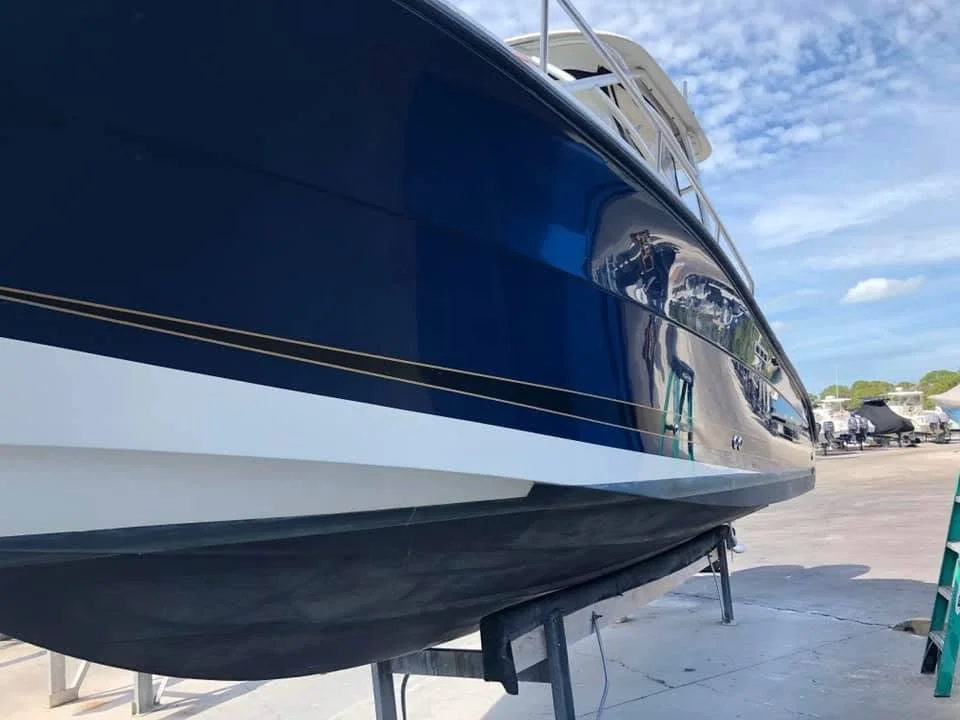 Boat hull exposed to sun and water in Tampa Bay