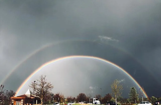 Whaaaaatt 😍😍 double rainbows in Redding!!!! Shot by @beccaoalves 📸 #realredding #rainbow #doublerainbow .
.
.
.
.
#northerncalifornia #thisisredding #artofvisuals #explorecalifornia #passionpassport #norcal #redding #shasta #adventure #neverstopex