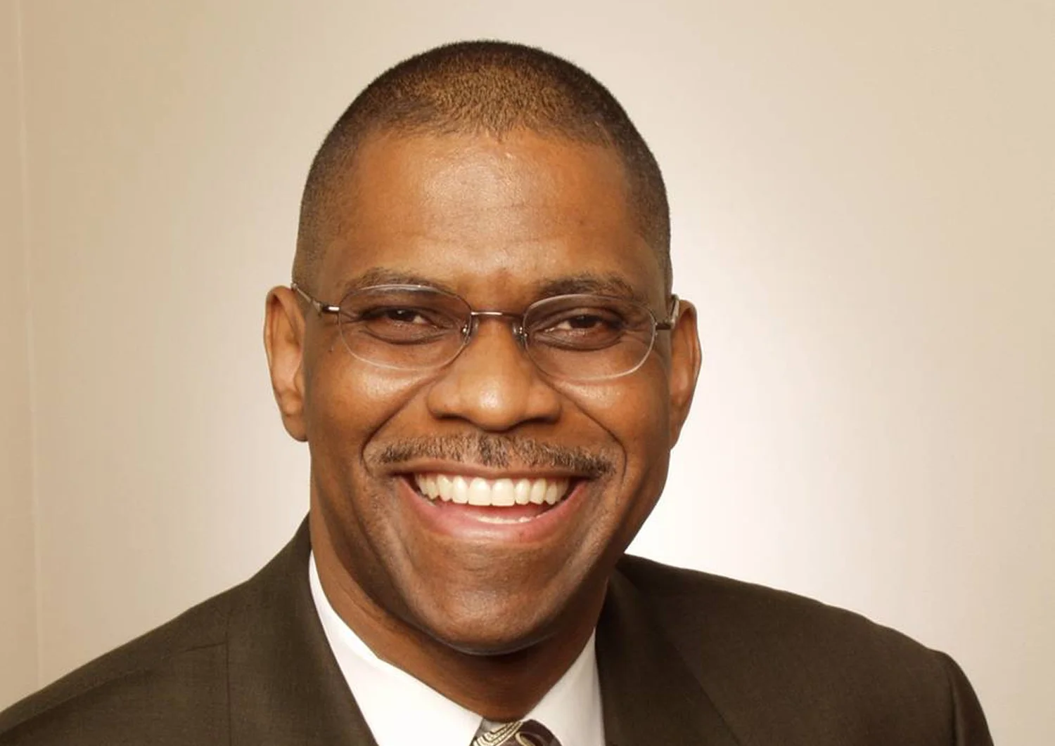Dr. Terry Mason headshot.jpg