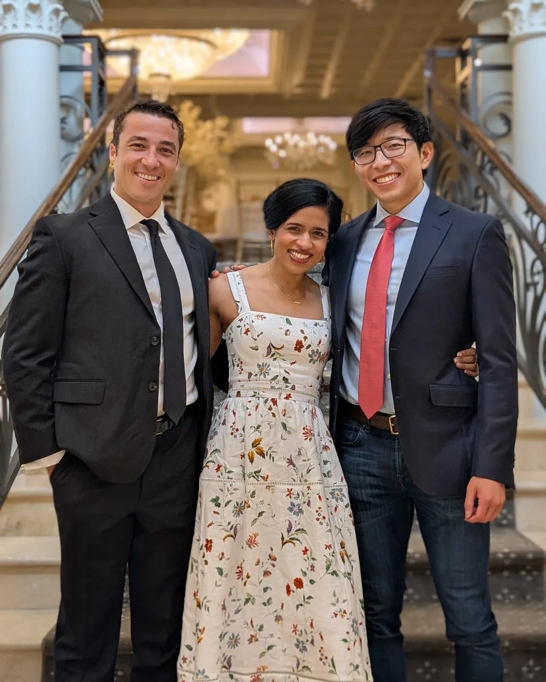 Had an exhilarating week in NYC last month bonding with my coworkers, attending a wedding, and lots of family time. Missing summer already&hellip; 🌞🌇✨