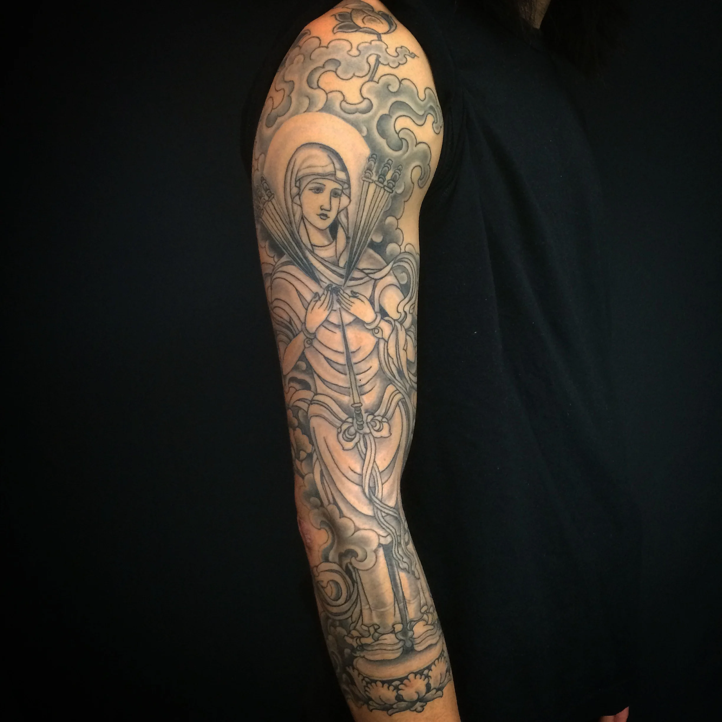 black and gray sleev for matt 38.JPG