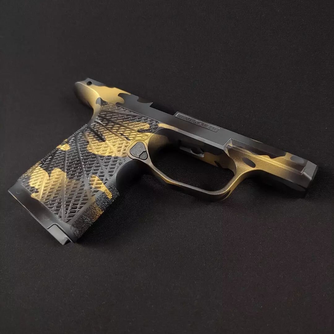 Had some fun playing around with color substitutions in existing patterns on this Wilson Combat P365 grip module. I guess if we had to give it a name, we'd simply call it Multicam Gold. What do you guys think?
.
.
.
.
.
.
#sovereignarmory #gunsmithin