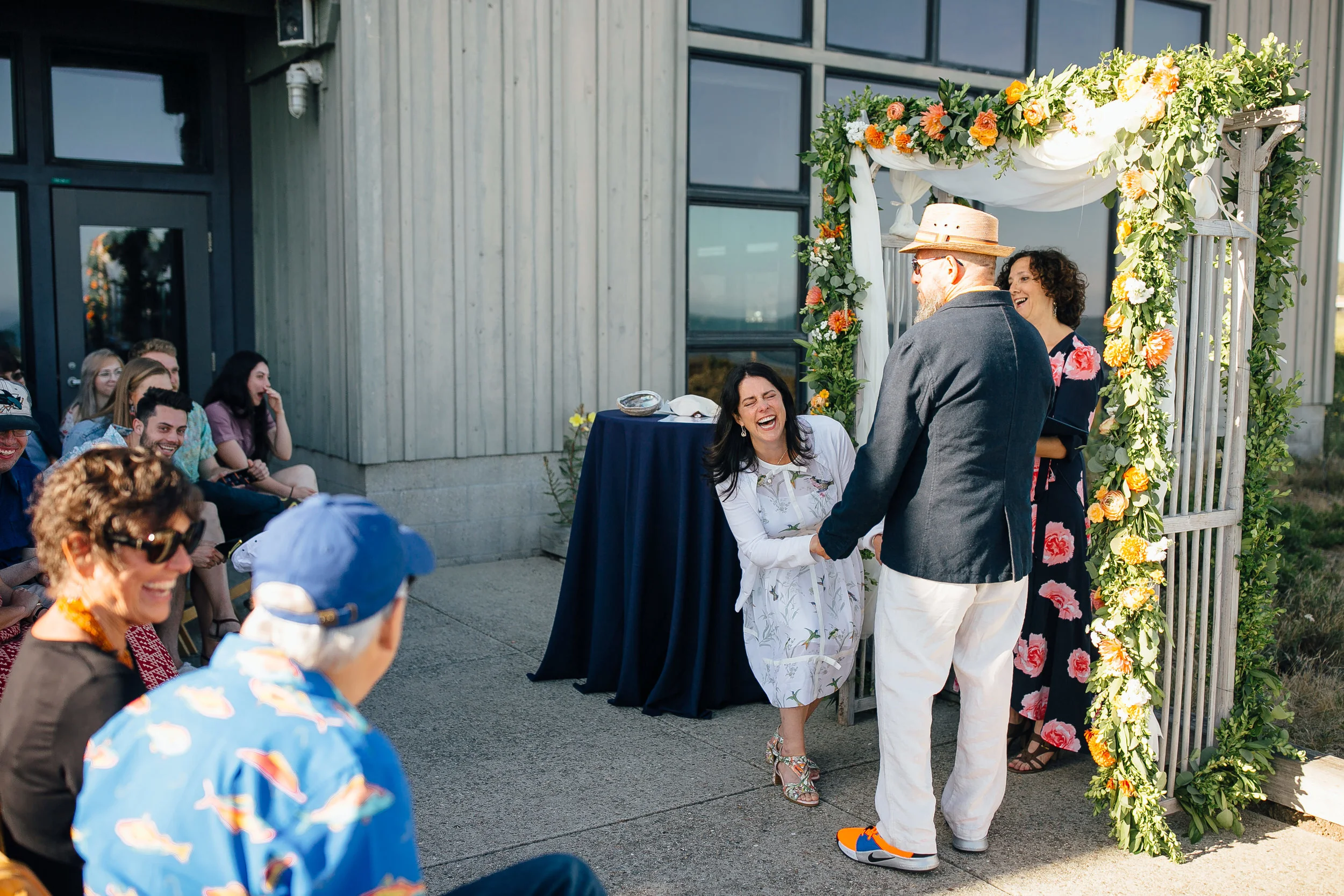 Wedding_E&M_SneakPeek_18.jpg