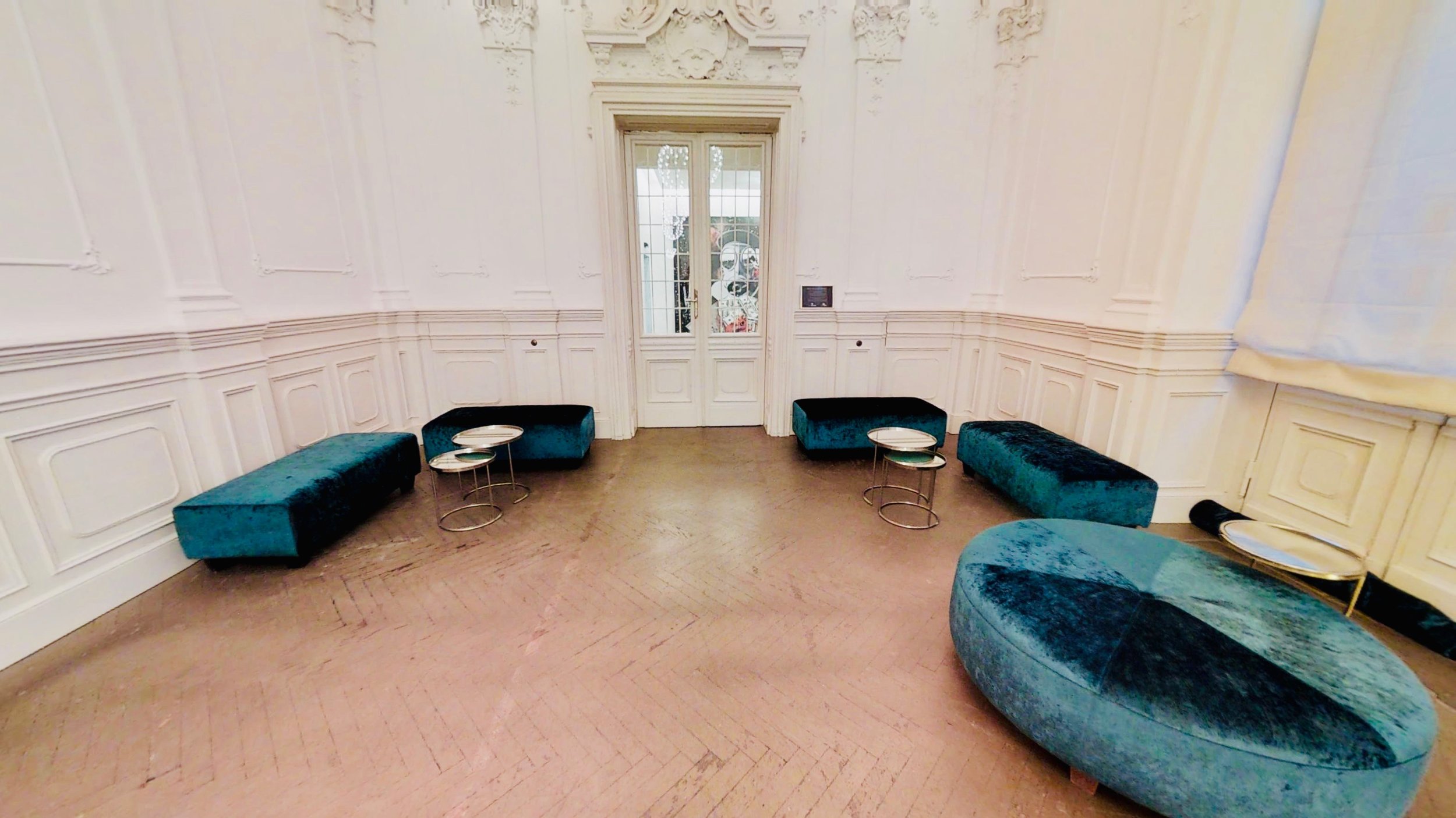 Lounge Setting