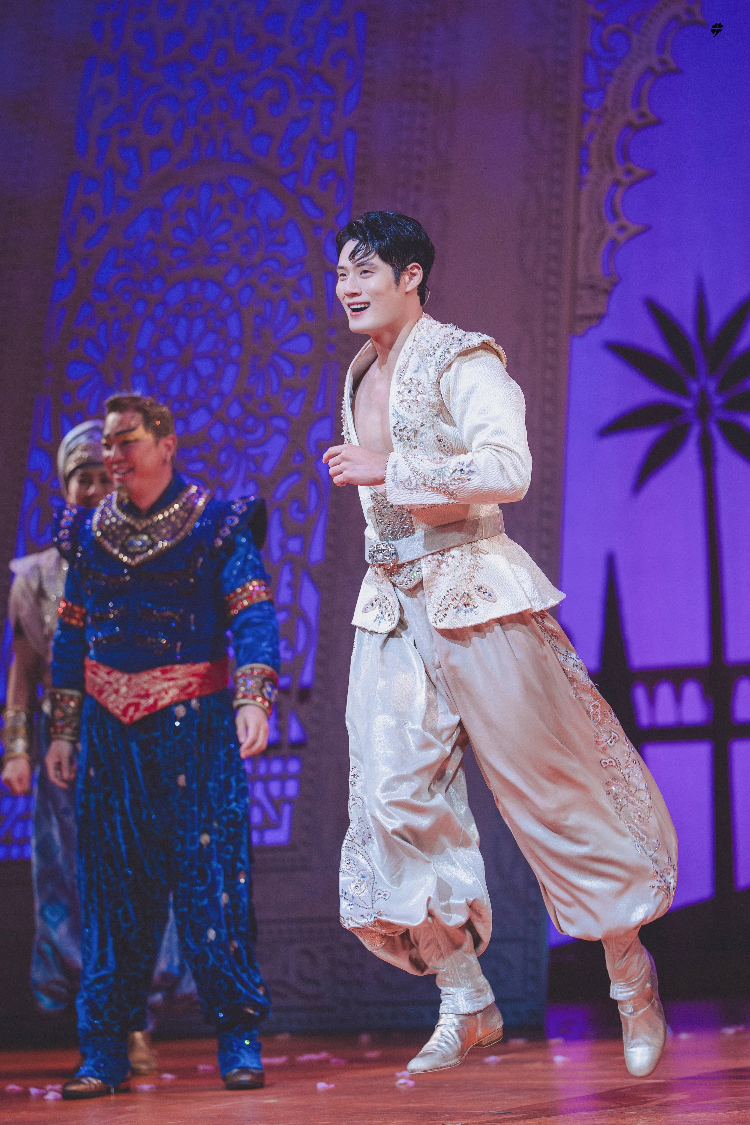 aladdin_21.jpg