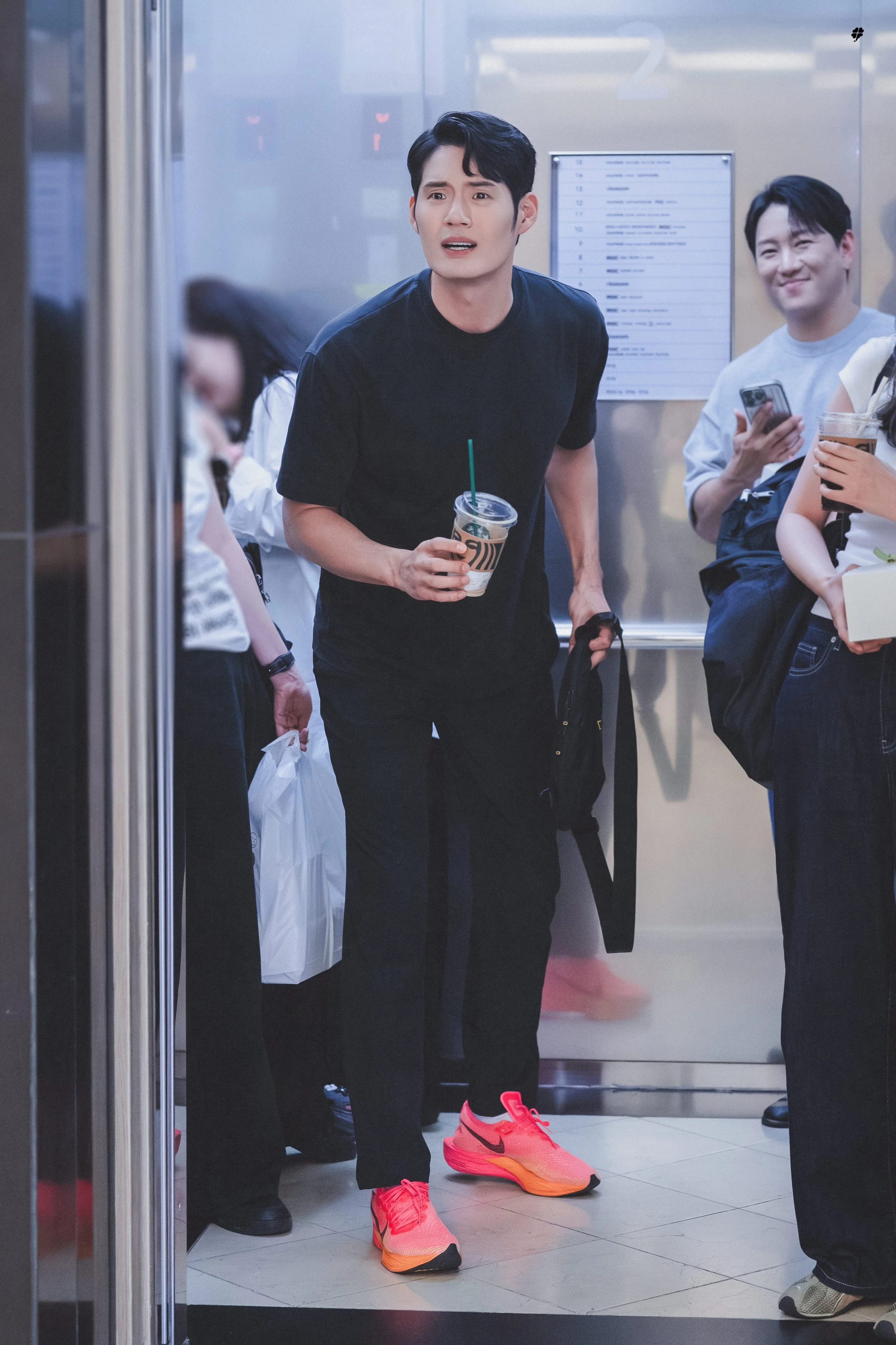 busanRadio14.jpg
