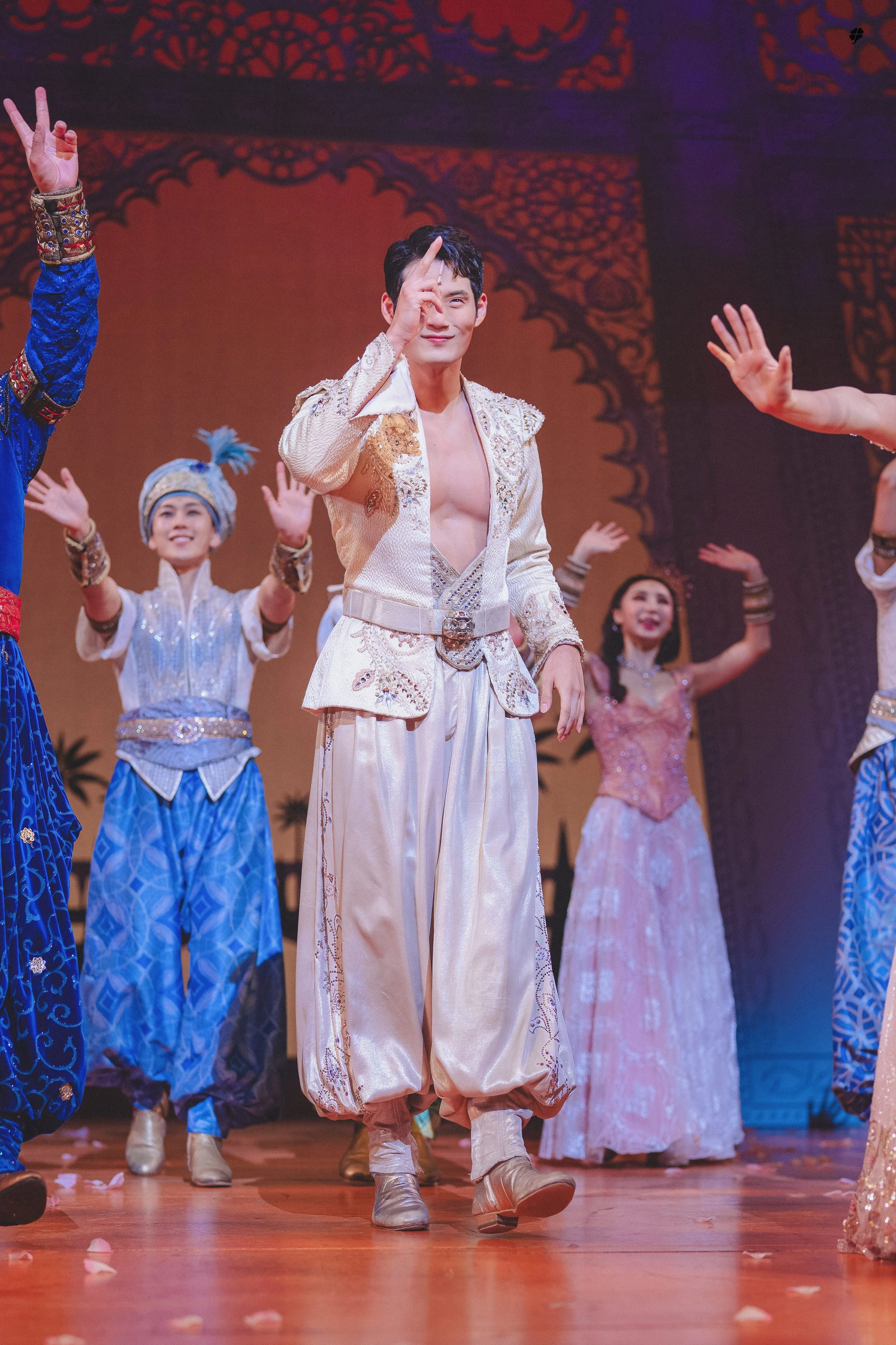 aladdin_2_4.jpg
