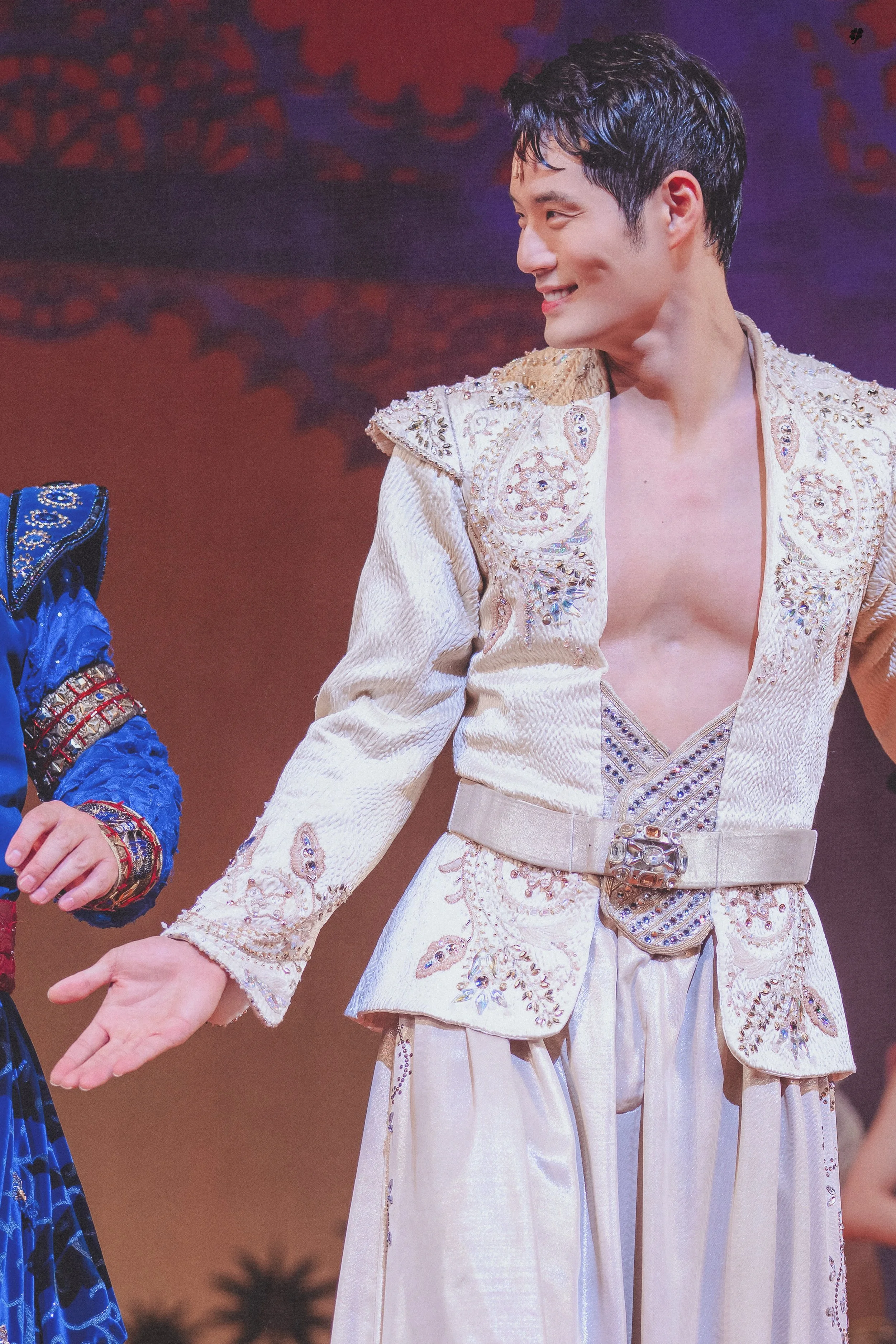 aladdin_2_14.jpg