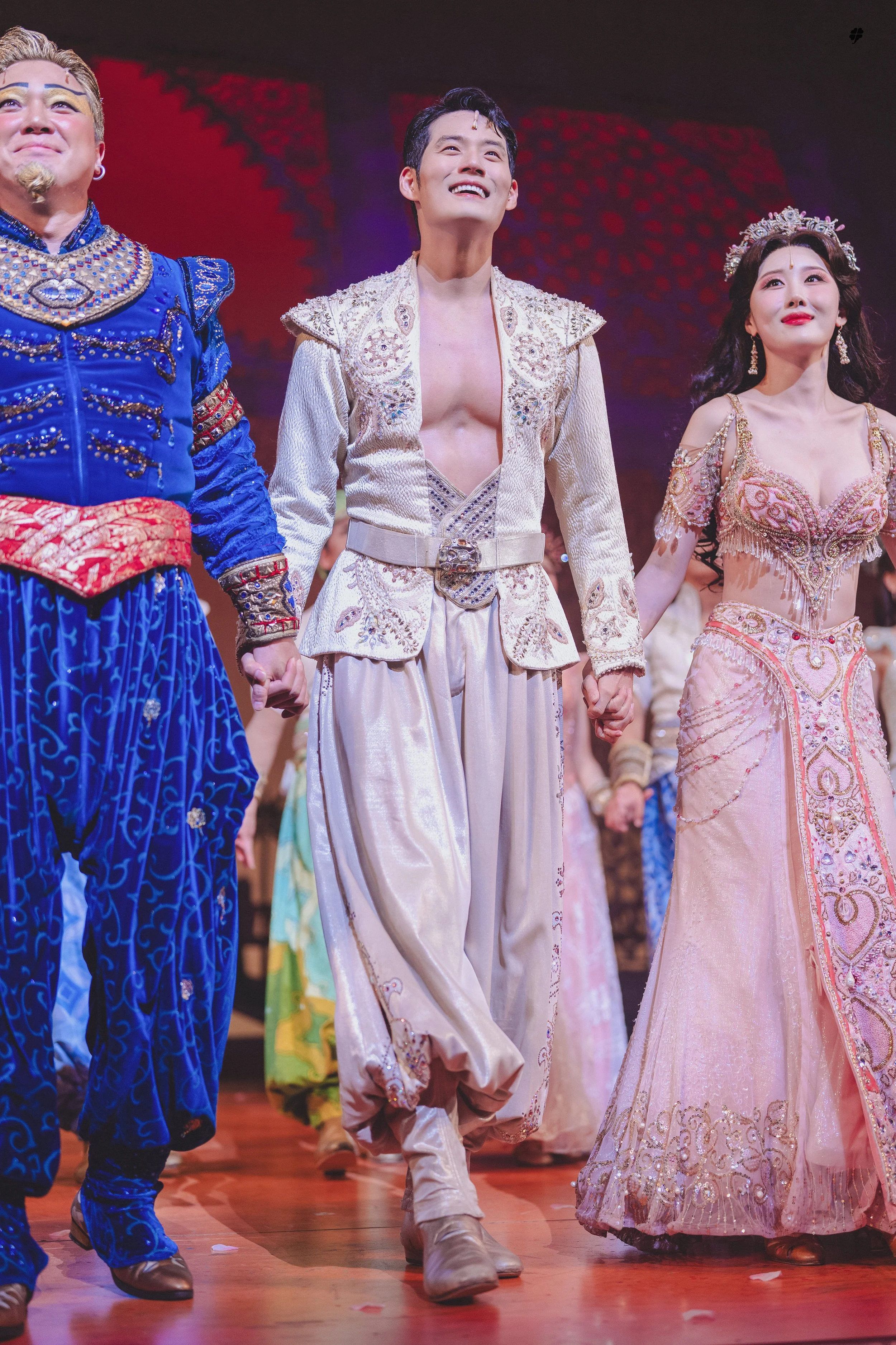 aladdin_2_19.jpg