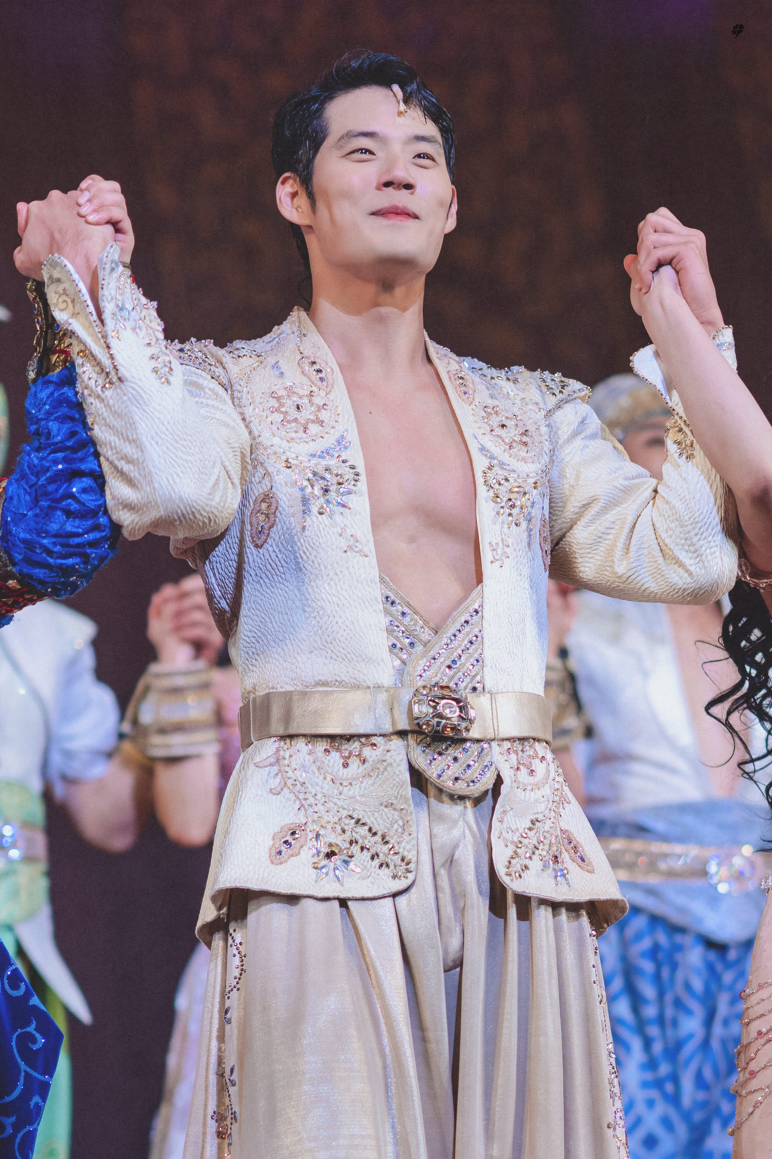 aladdin_3_11.jpg