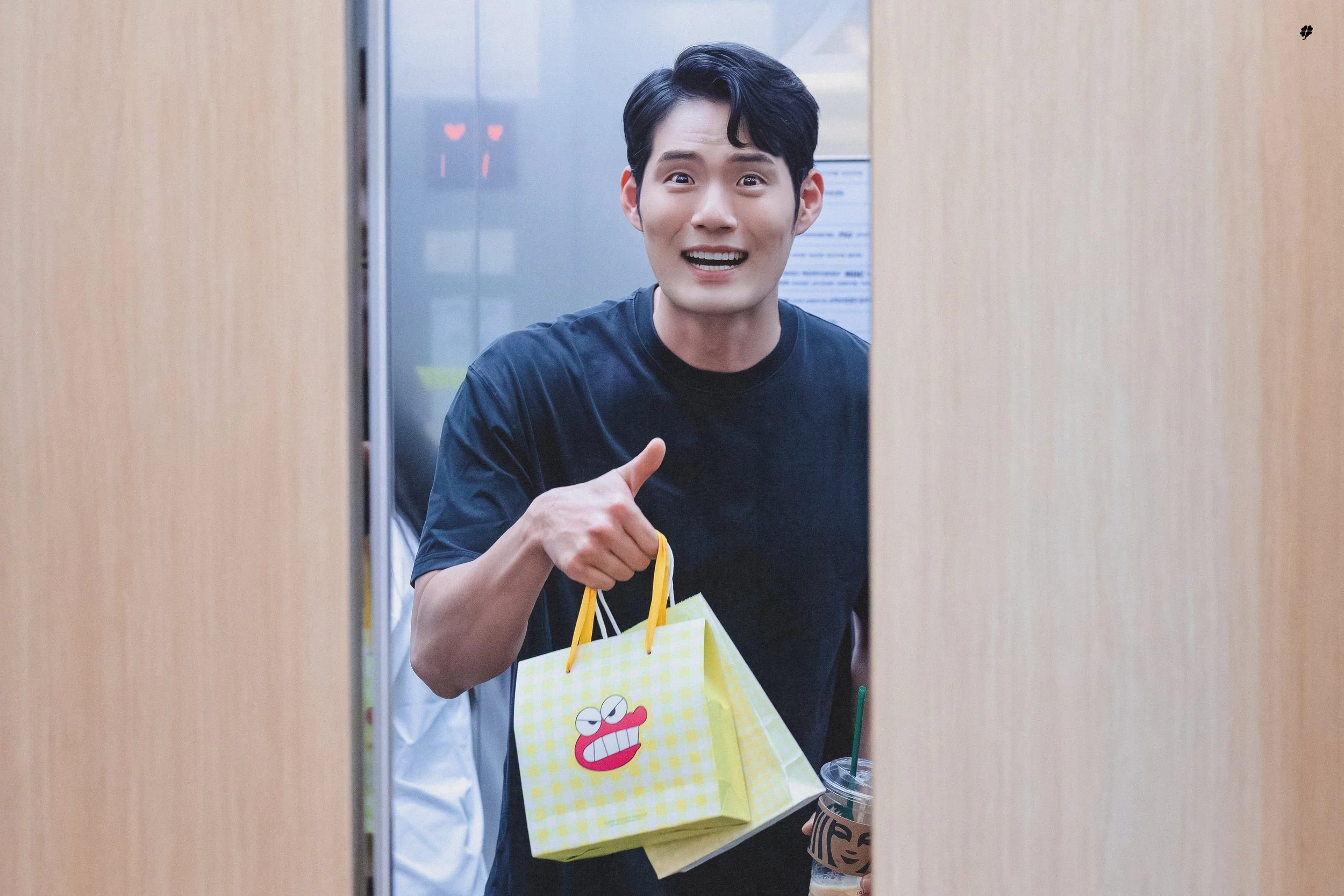 busanRadio16.jpg