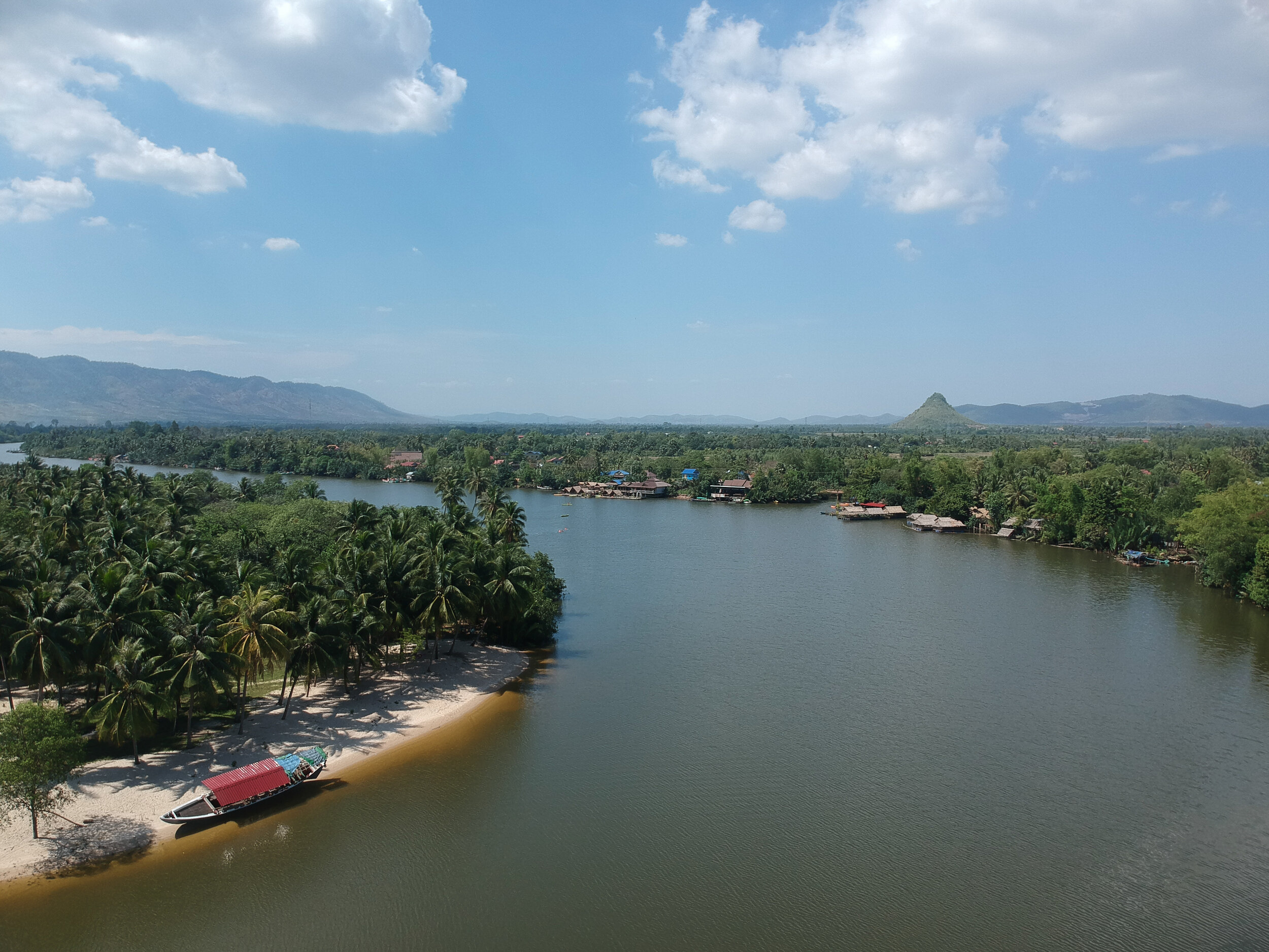 DCIM/102MEDIA/DJI_0128.JPG