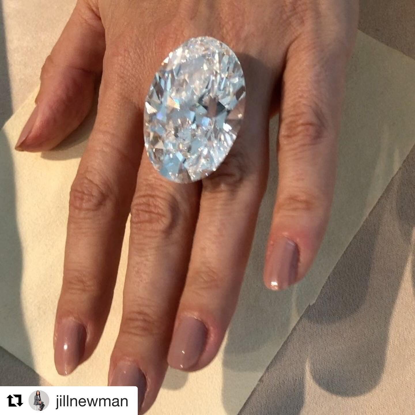 Will this 102.39 cts be sold at a bargain or will it make a record price? One thing is for sure, we all will be watching!  #Repost @jillnewman with @get_repost
・・・
Auction history will be made next month when @sothebysjewels offers this exceedingly r