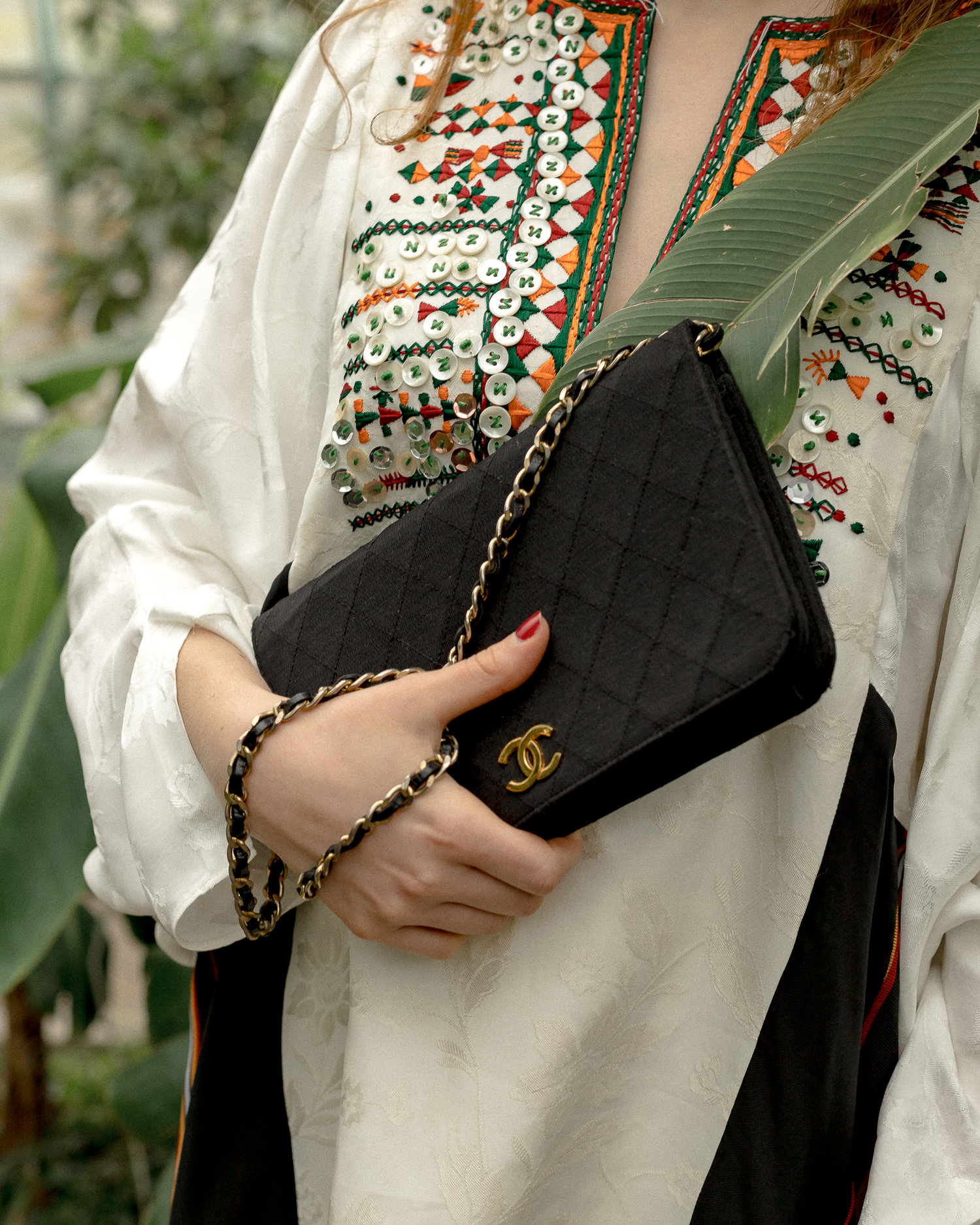 Vintage Chanel Wallet On Chain Bag in Black Fabric — singulié