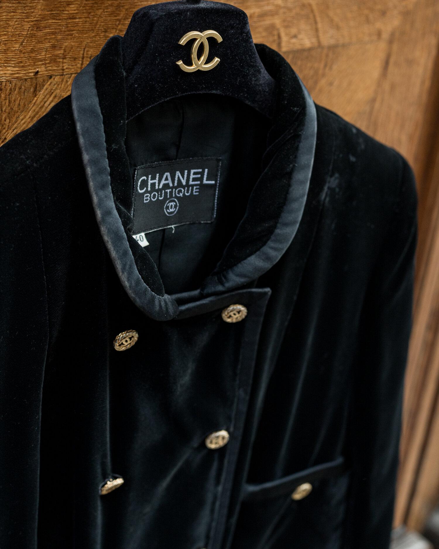 Vintage Chanel Jacket in Black Velvet — singulié