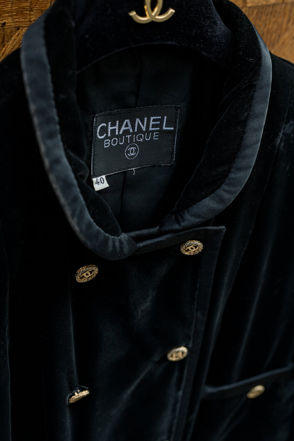 Vintage Chanel Jacket in Black Velvet — singulié