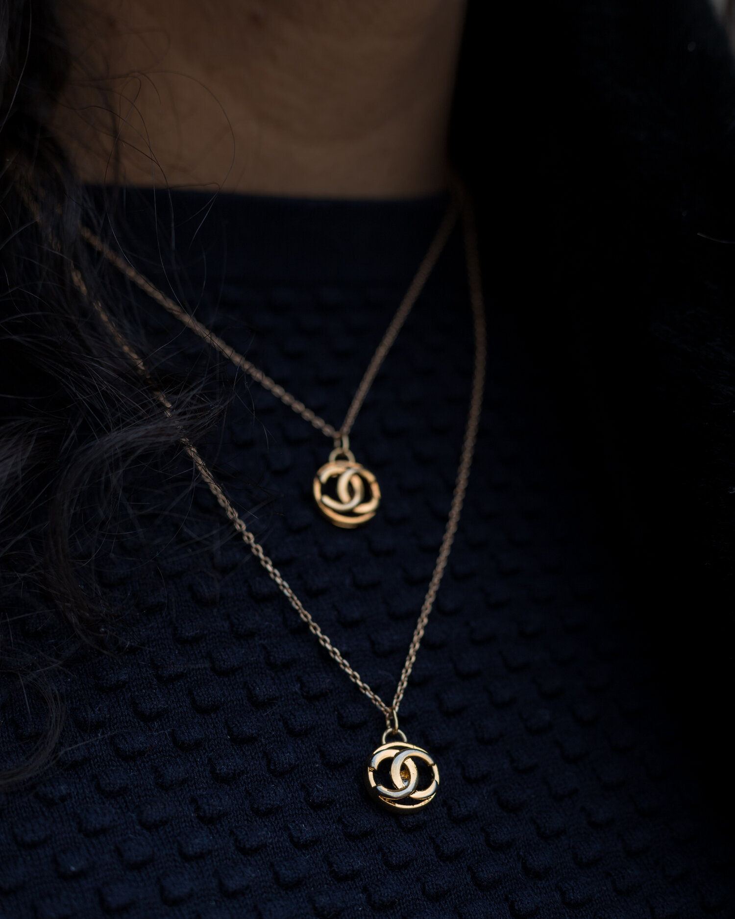 Small Gold Chanel Button Pendant Necklace — singulié