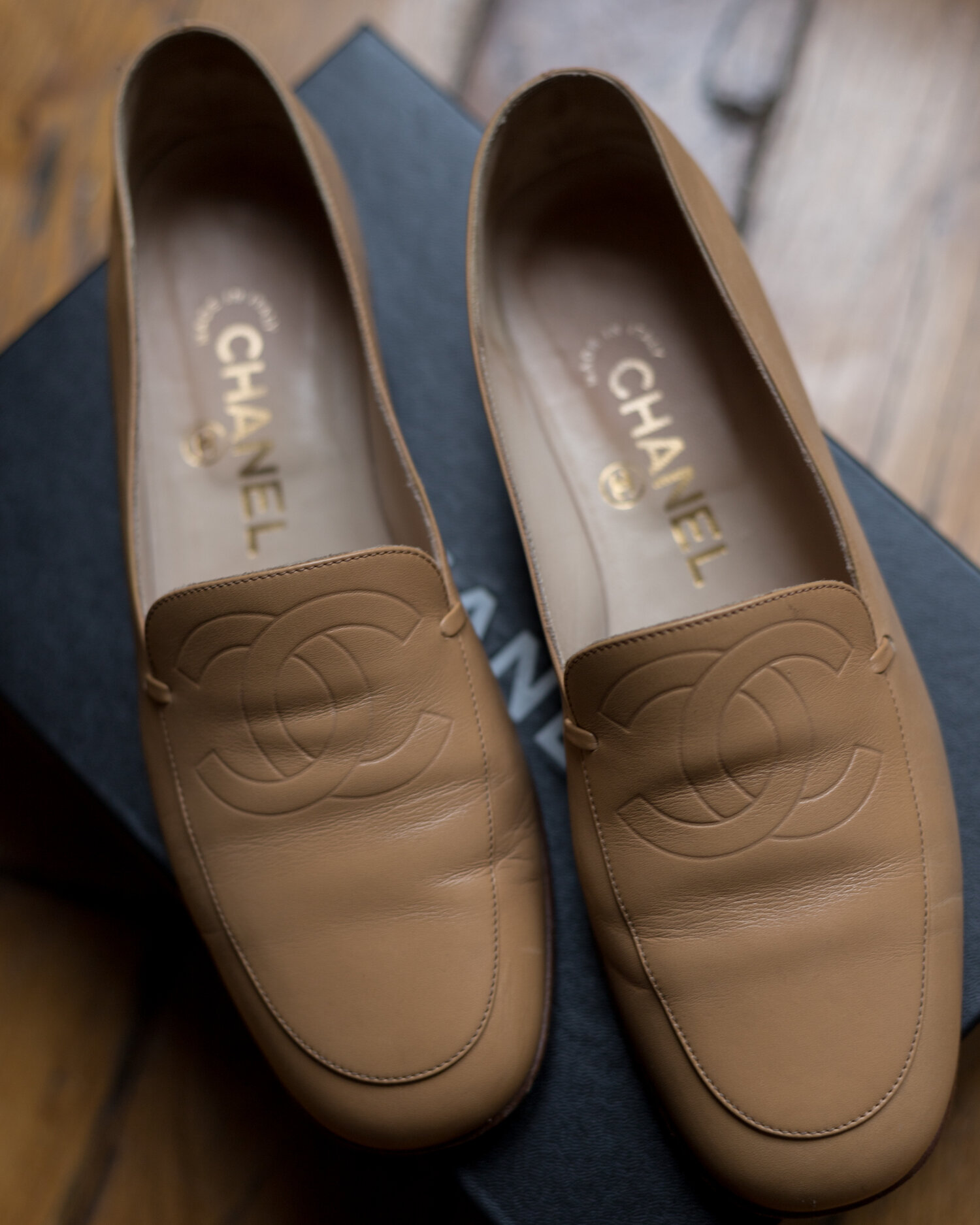 Chanel Loafers in Beige Leather — singulié