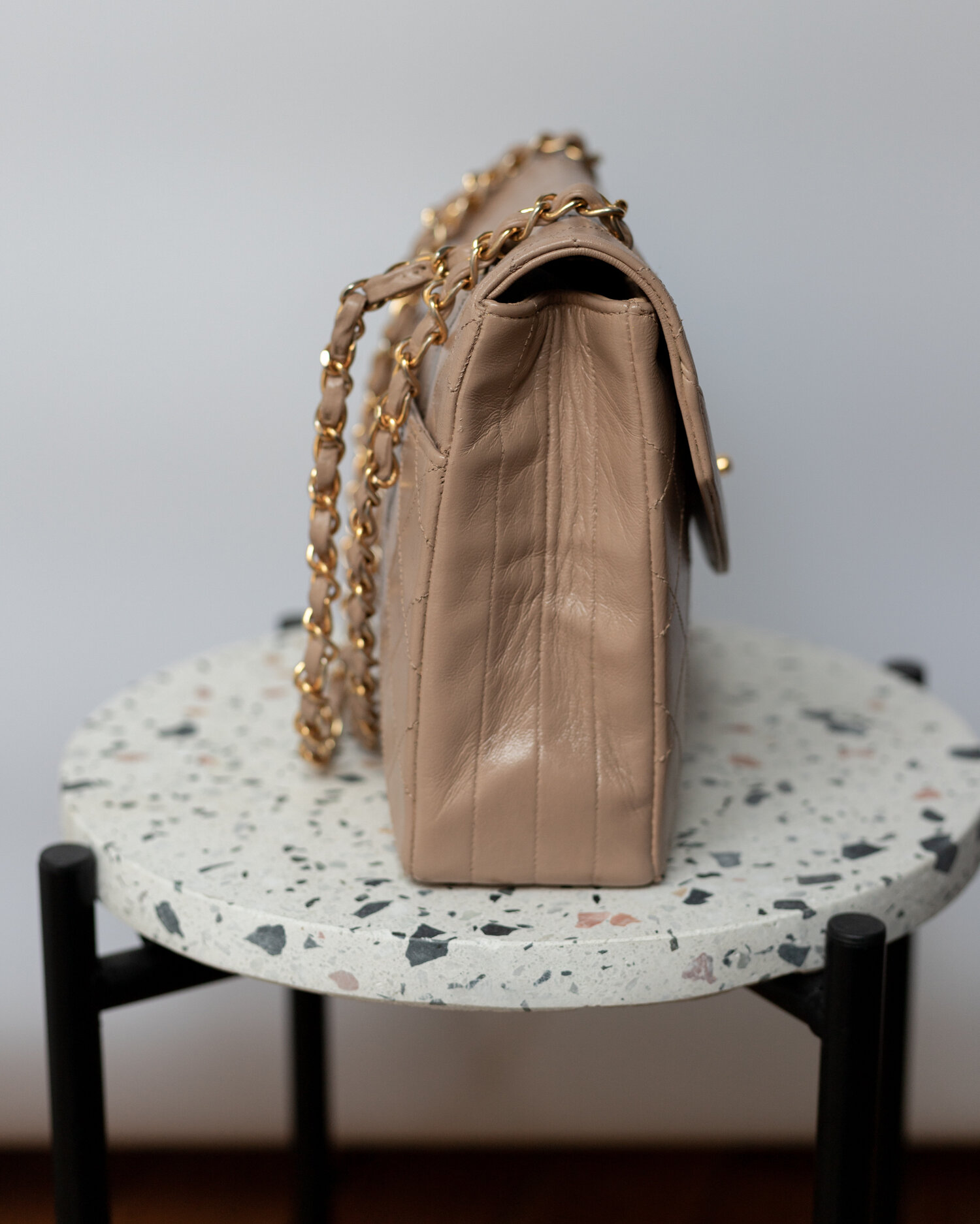 Vintage Chanel Flap Bag in Nude Color — singulié