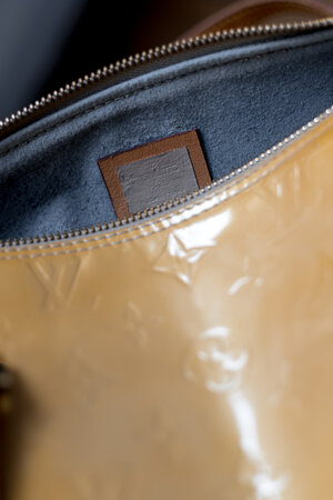 Yellow Vernis Leather Louis Vuitton Papillon ref.1022701 - Joli Closet
