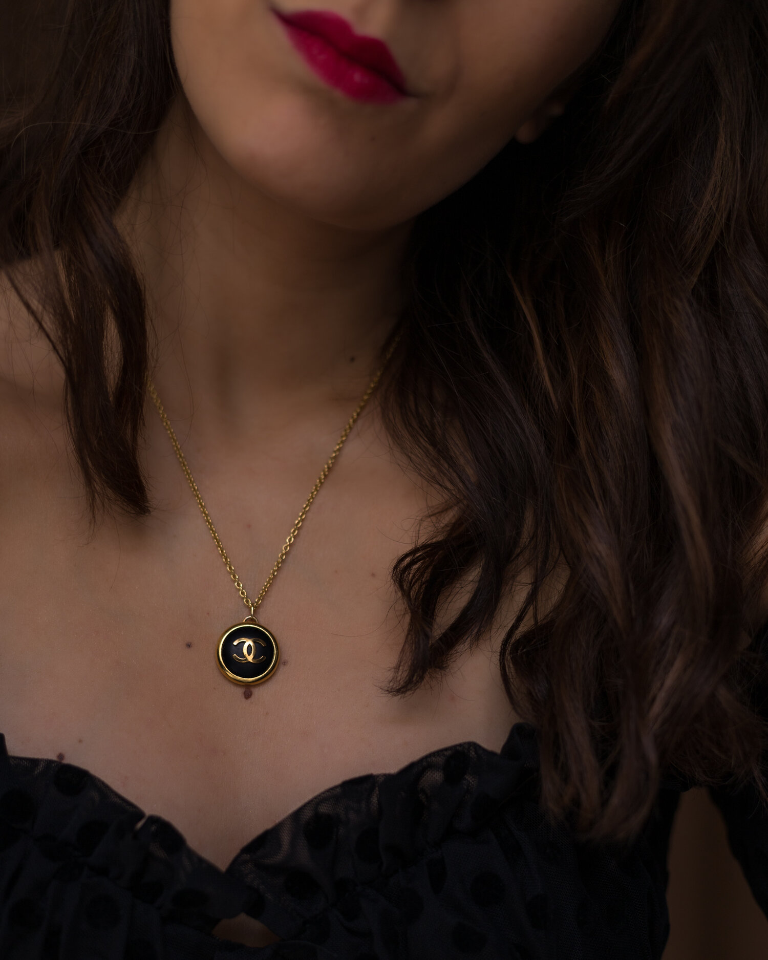 CC Black & Gold Button Pendant Necklace — singulié