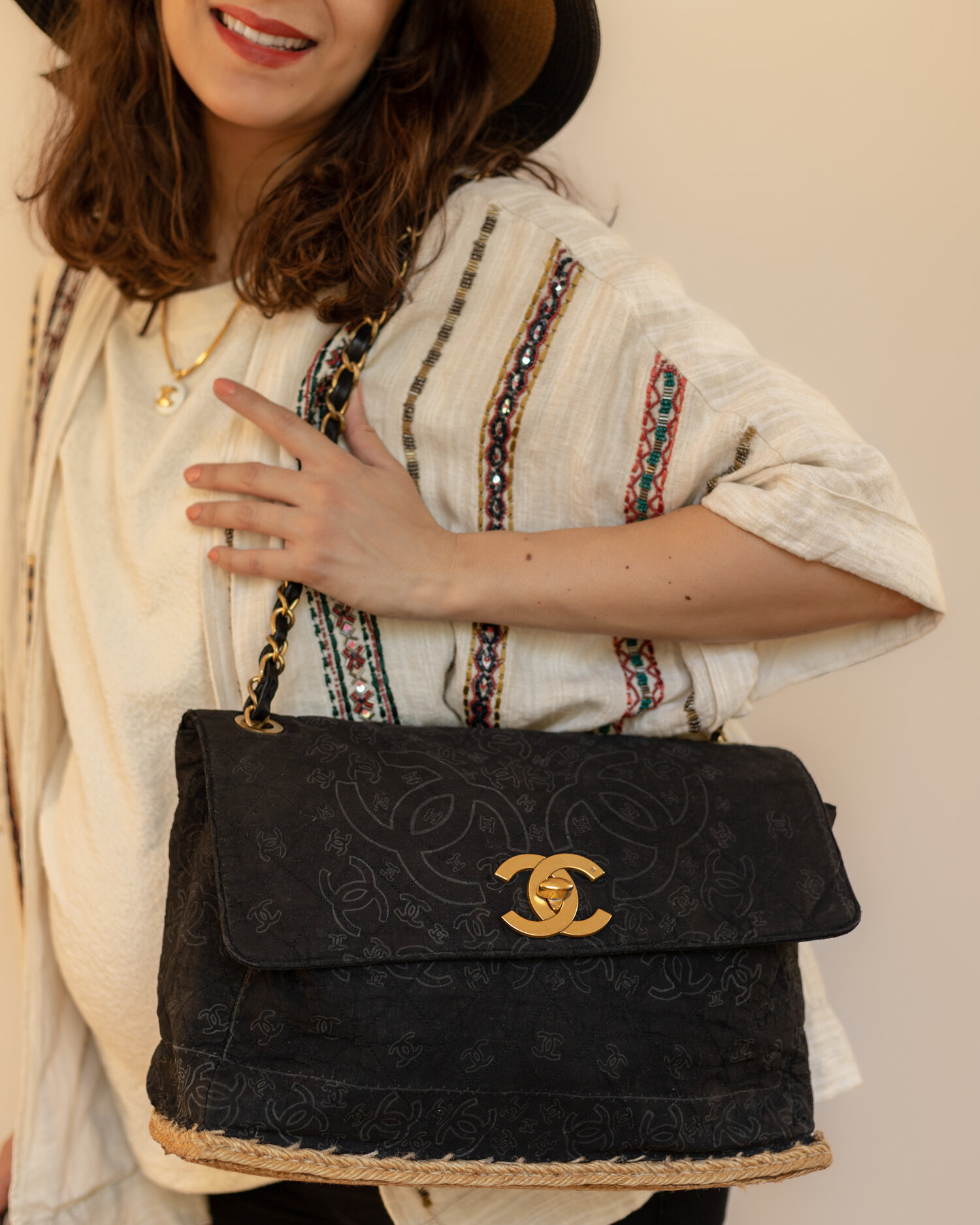 Vintage Chanel Maxi Flap Bag in Bandana Fabric & Raffia (very rare) —  singulié