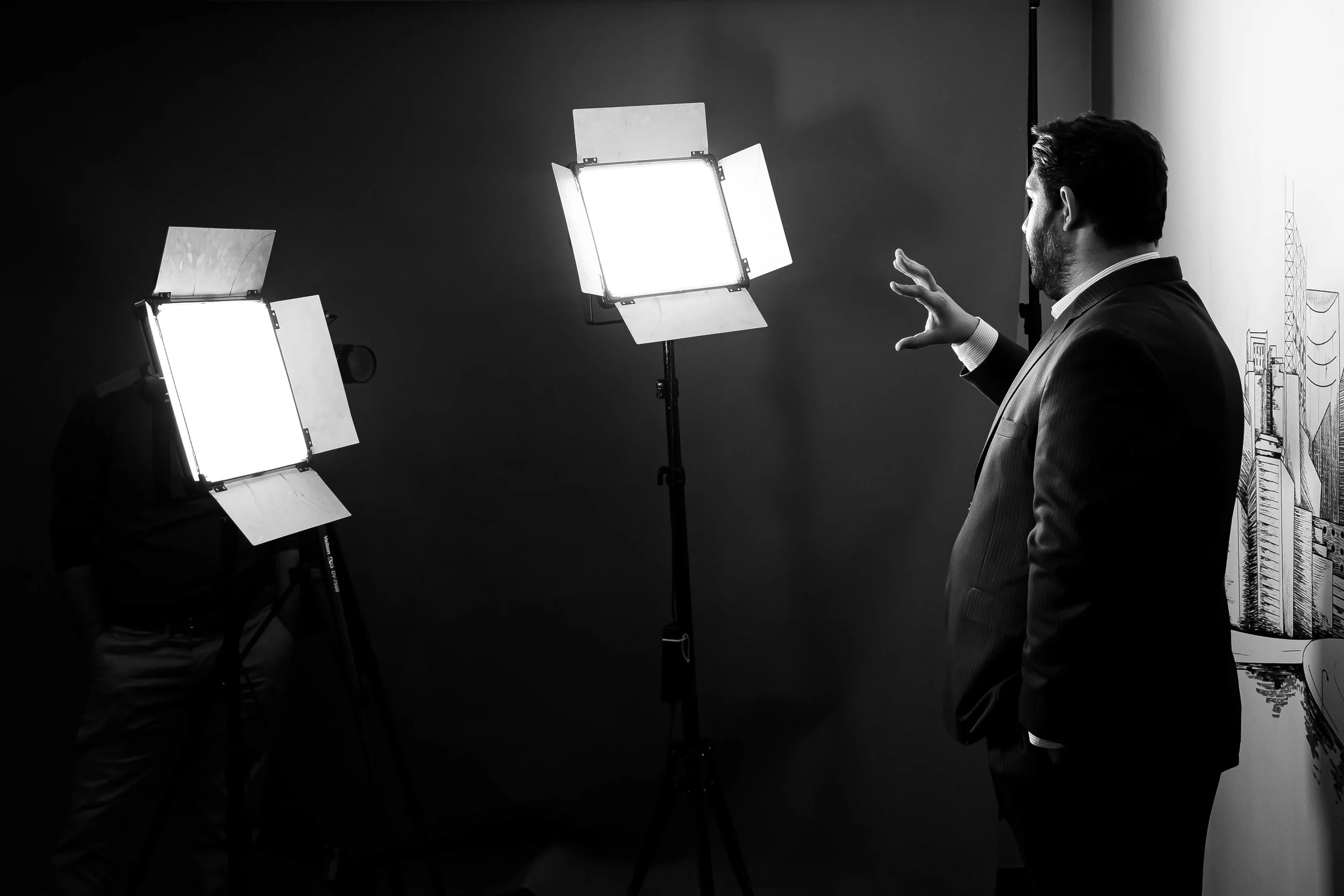 What Makes an Effective Public Speaker? The Top 8 Qualities of Great Communicators