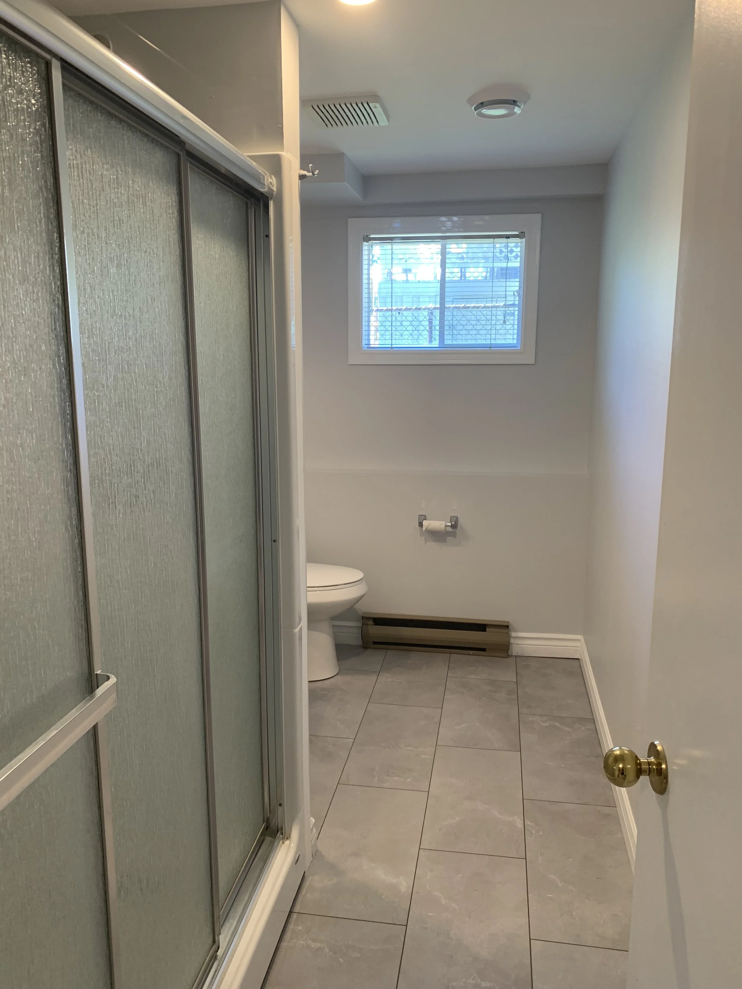 Bathroom2.jpg