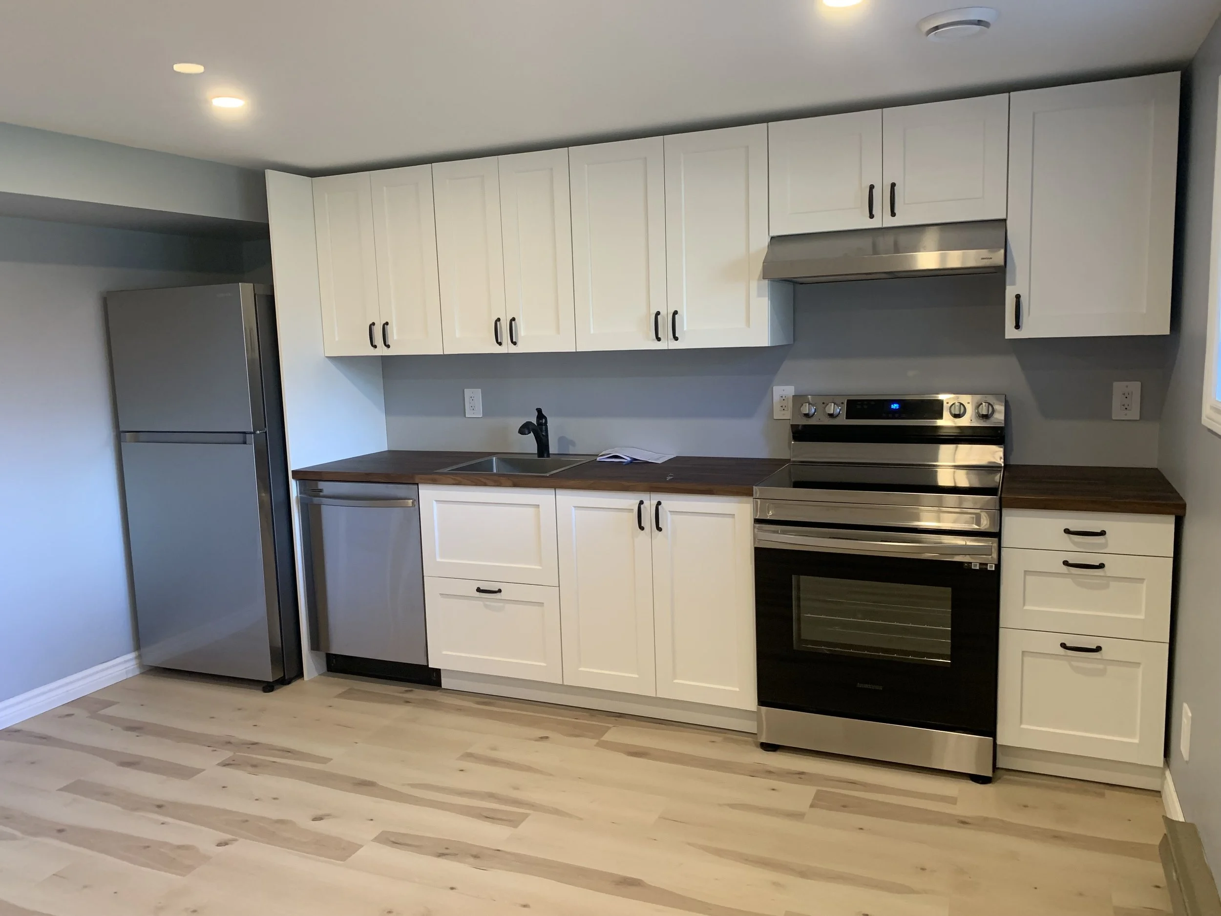 Kitchen 3.jpg