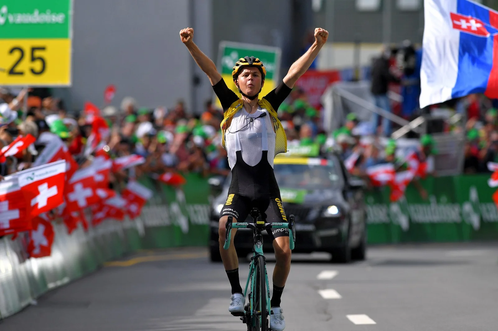 Tour de Suisse Stage 6 data: Tolhoek wins, Bernal in yellow