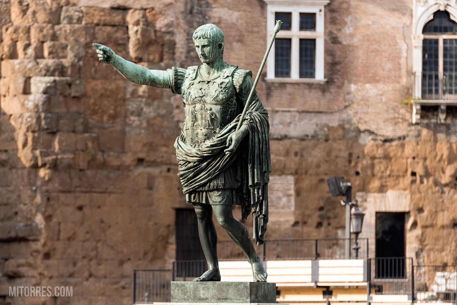 A Walk Through Ancient Rome (Vlog)