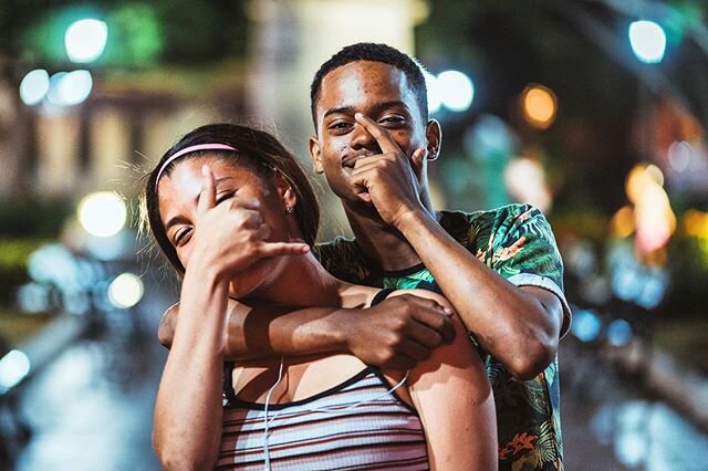 This was the last shot I took in my latest street portrait vlog in Casco Antiguo. (Link in bio). Shot with Sony a7III and Sony 85mm f/1.8 lens. #migente
.
.
.
.
.
.  #panamapeople #paname&ntilde;os #panama🇵🇦 #cascoviejopanama #peopleinifinity #ever