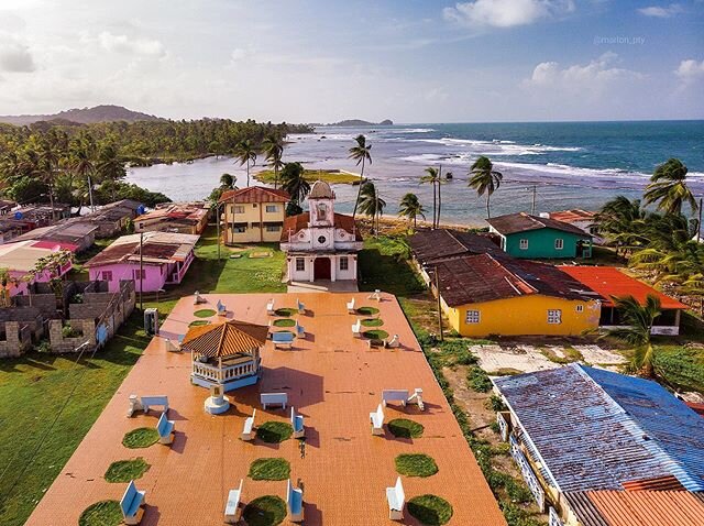 Viento Fr&iacute;o, is a small beach town in Col&oacute;n, Panam&aacute;. Has a population of 500-600. I spent a day there back in December and had a blast. I&rsquo;ve posted a vlog on it on my #YouTube channel: http://bit.ly/vientofrio
.
.
.
.
.
 #v