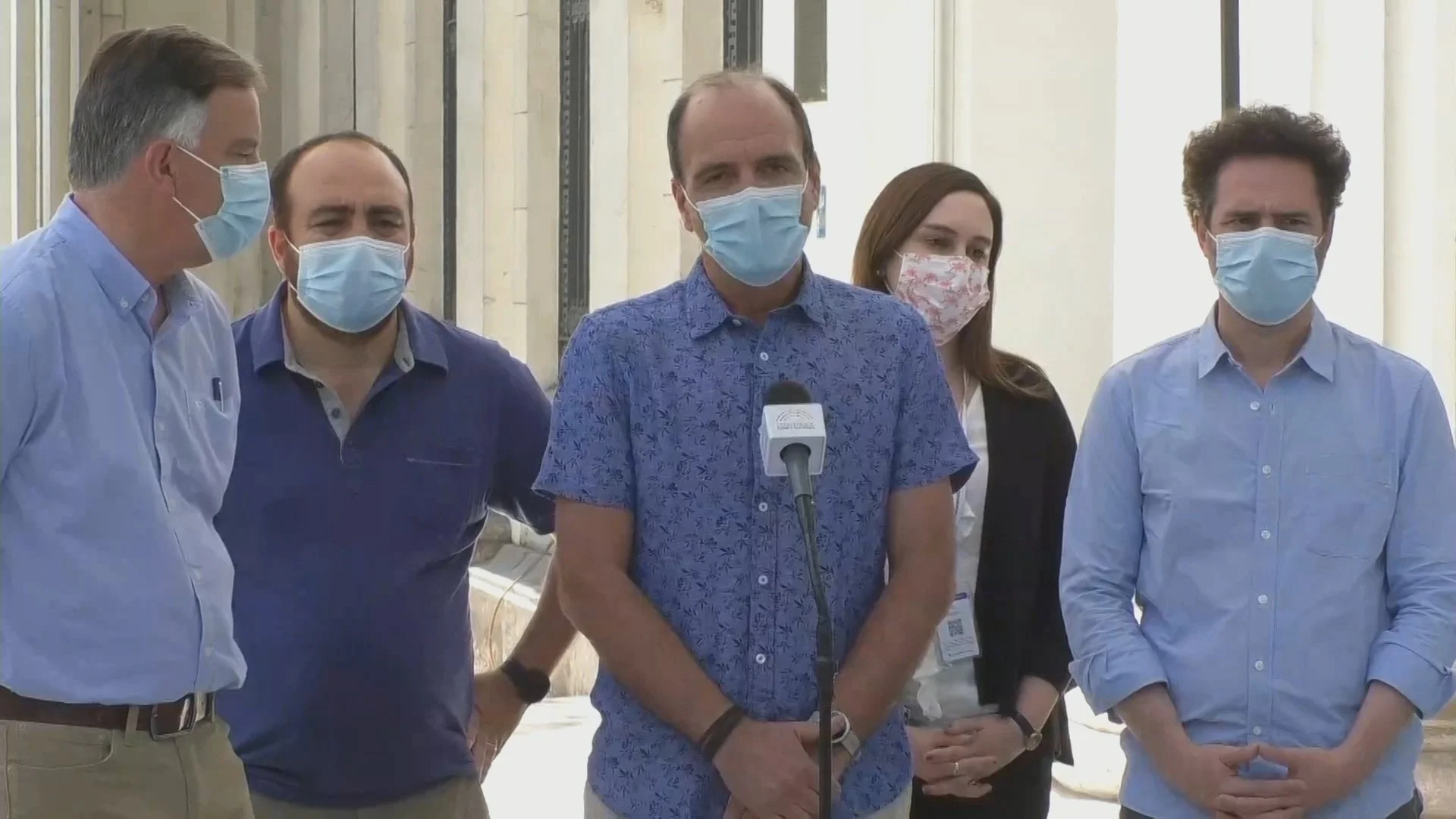 Llegó la Minuta AM: Te contamos sobre el peak de Ómicron y Chile Vamos en la Convención